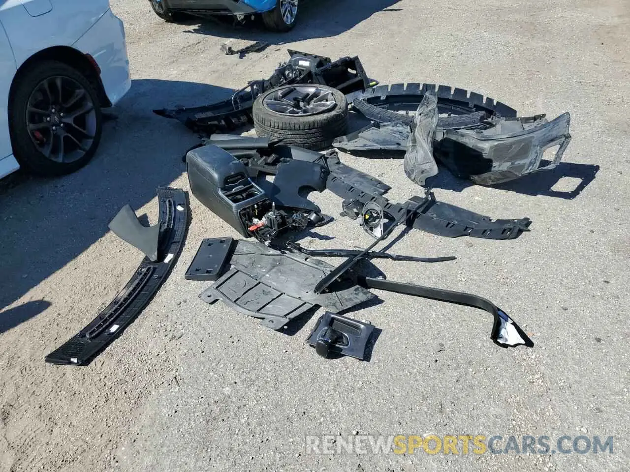 12 Photograph of a damaged car 2C3CDXGJ6NH220596 DODGE CHARGER 2022
