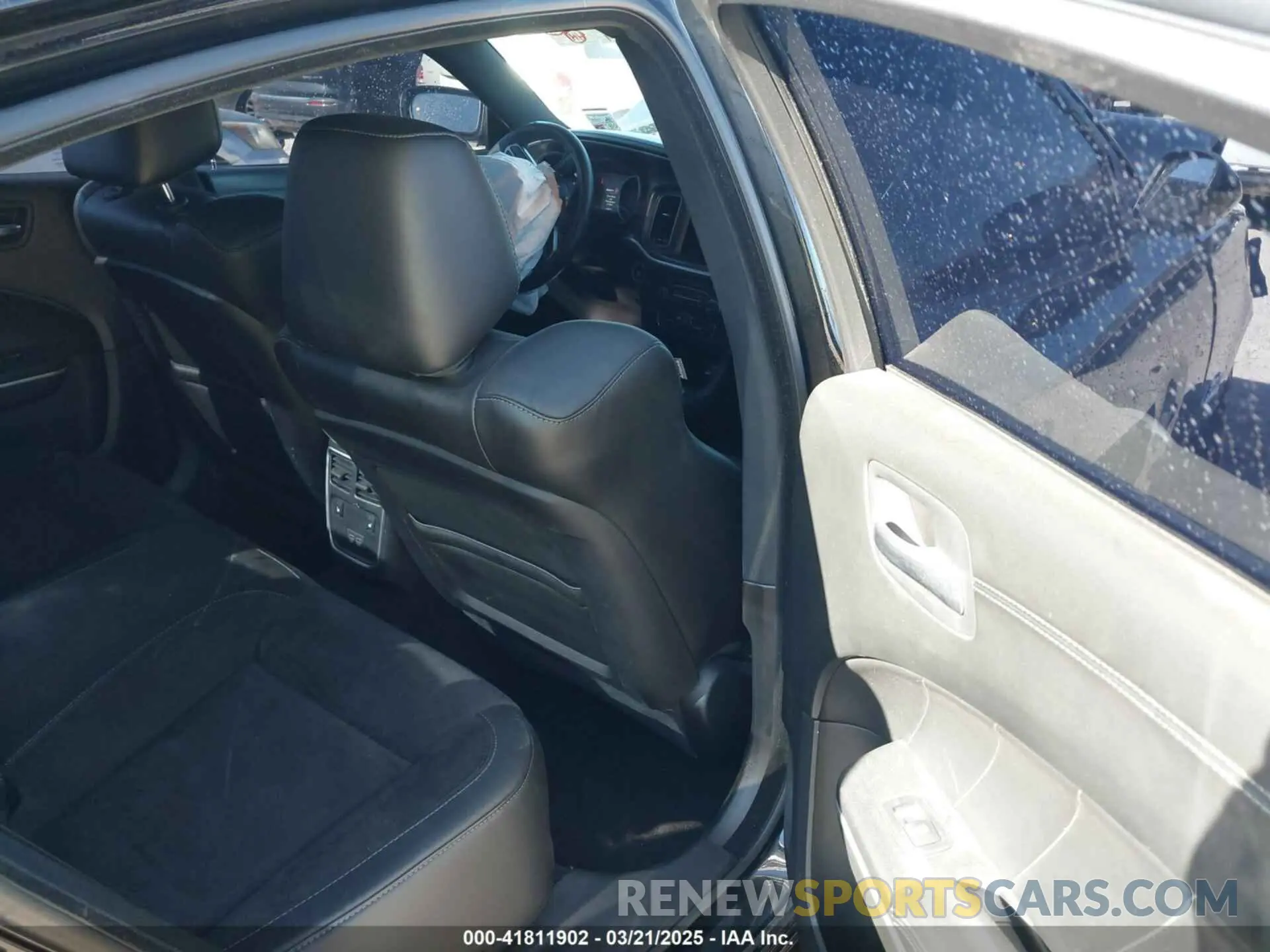 8 Photograph of a damaged car 2C3CDXGJ7NH125951 DODGE CHARGER 2022