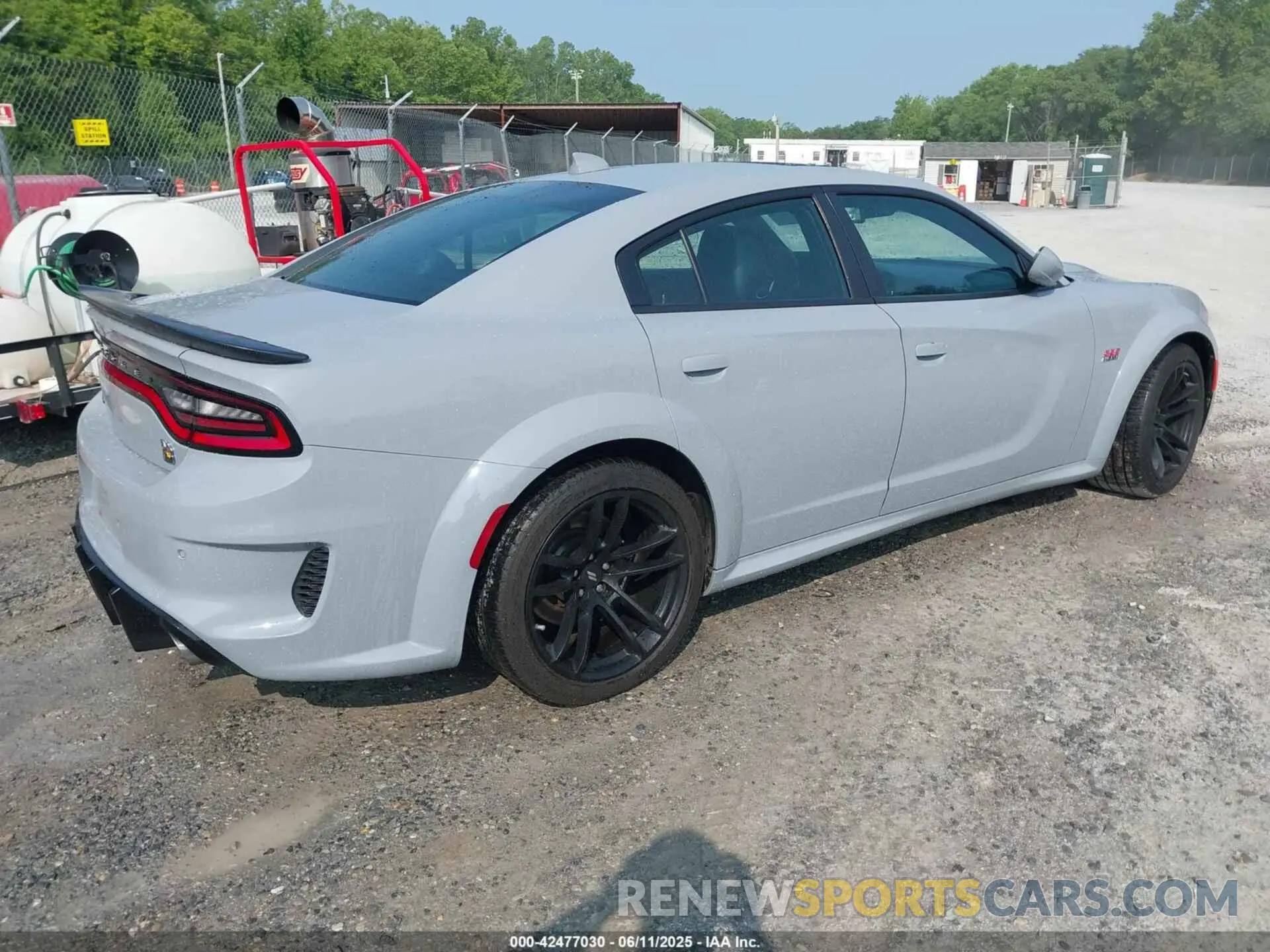 4 Photograph of a damaged car 2C3CDXGJ7NH179721 DODGE CHARGER 2022