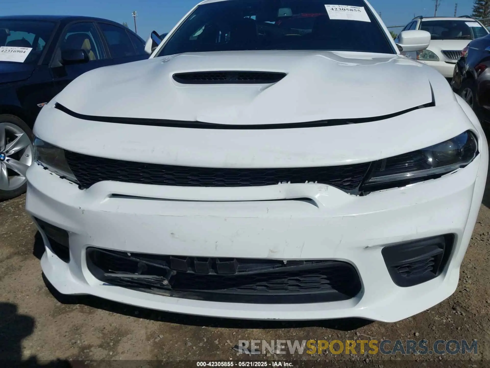 19 Photograph of a damaged car 2C3CDXGJ8NH105126 DODGE CHARGER 2022