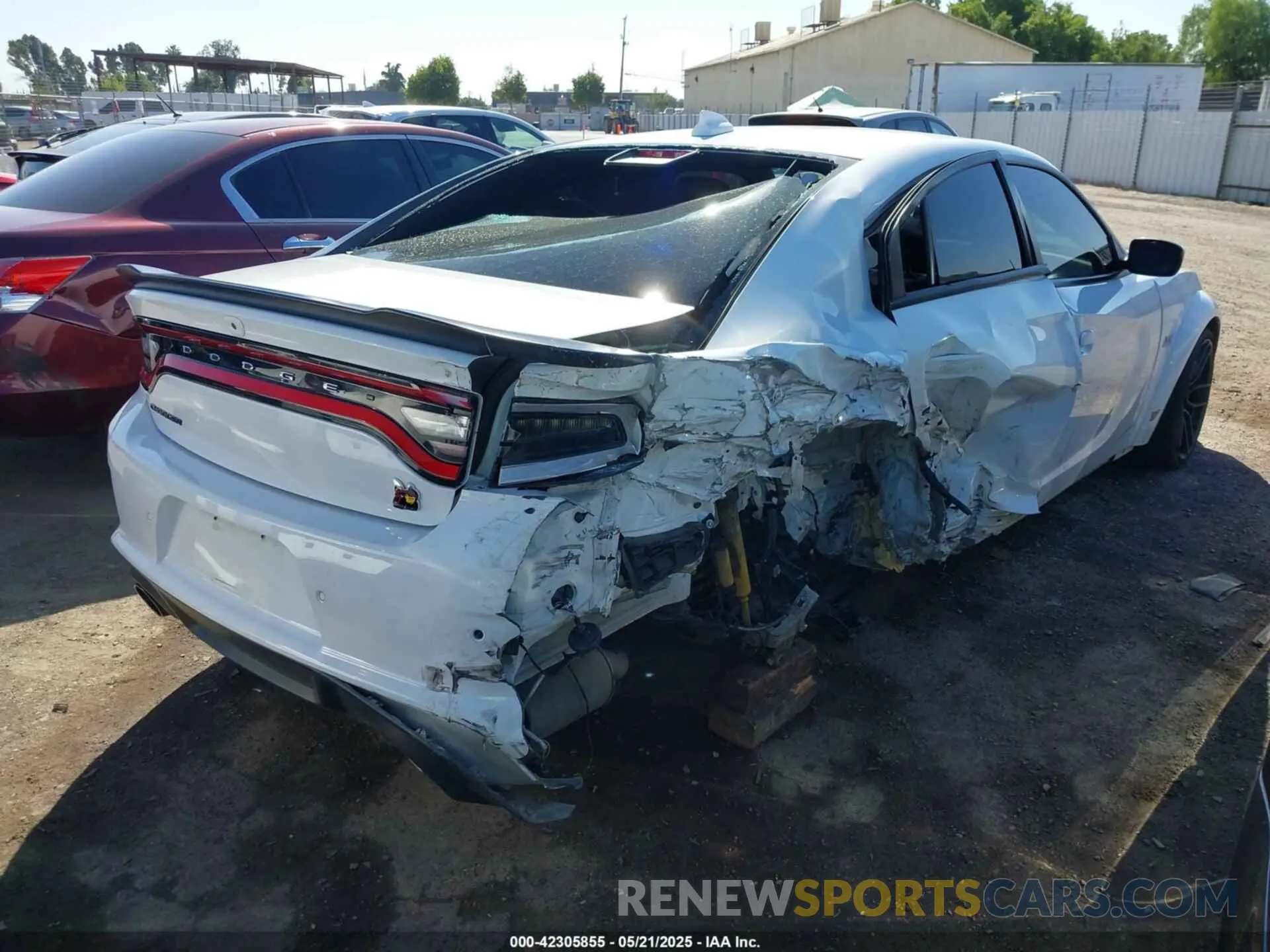 4 Photograph of a damaged car 2C3CDXGJ8NH105126 DODGE CHARGER 2022