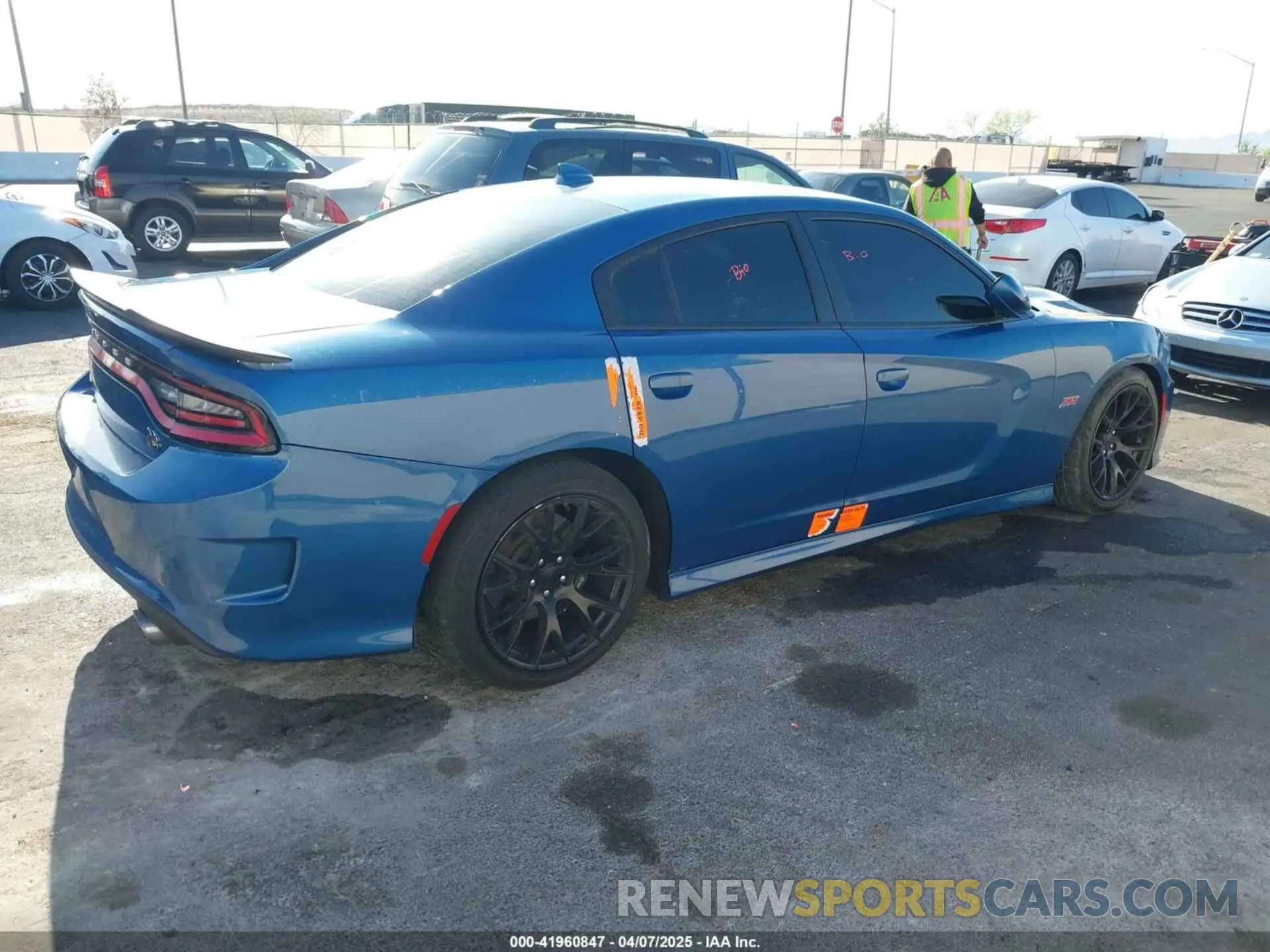 4 Photograph of a damaged car 2C3CDXGJ8NH120452 DODGE CHARGER 2022