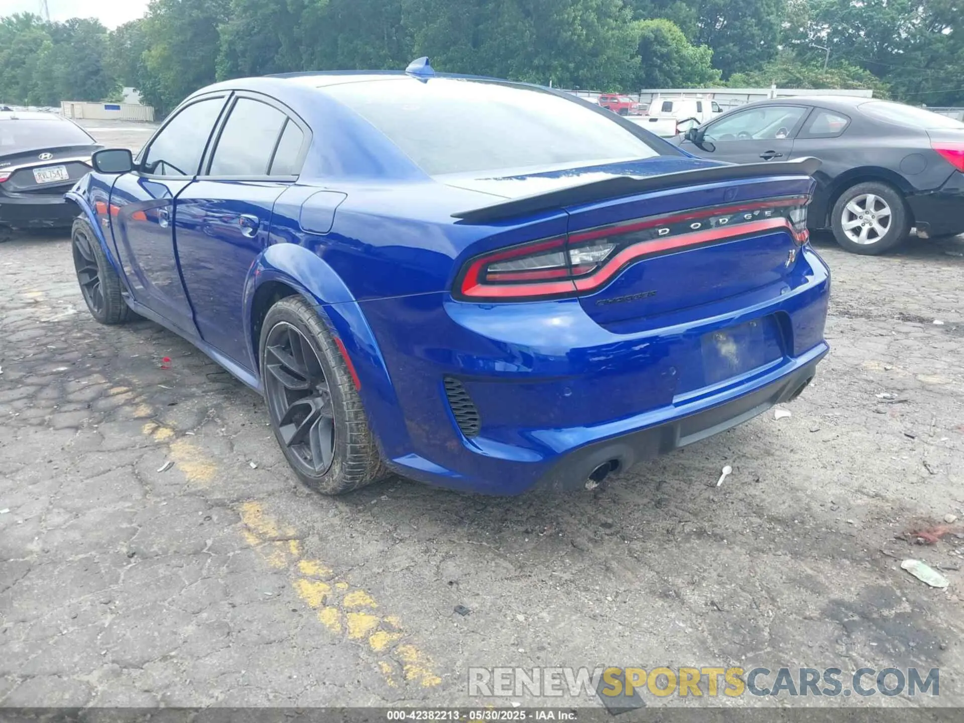 3 Photograph of a damaged car 2C3CDXGJ9NH176254 DODGE CHARGER 2022