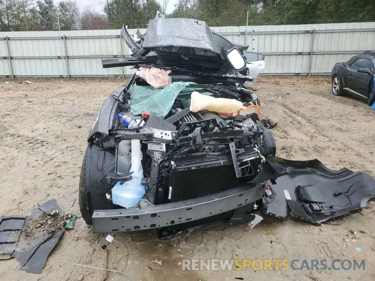 5 Photograph of a damaged car 2C3CDXGJXNH130576 DODGE CHARGER 2022