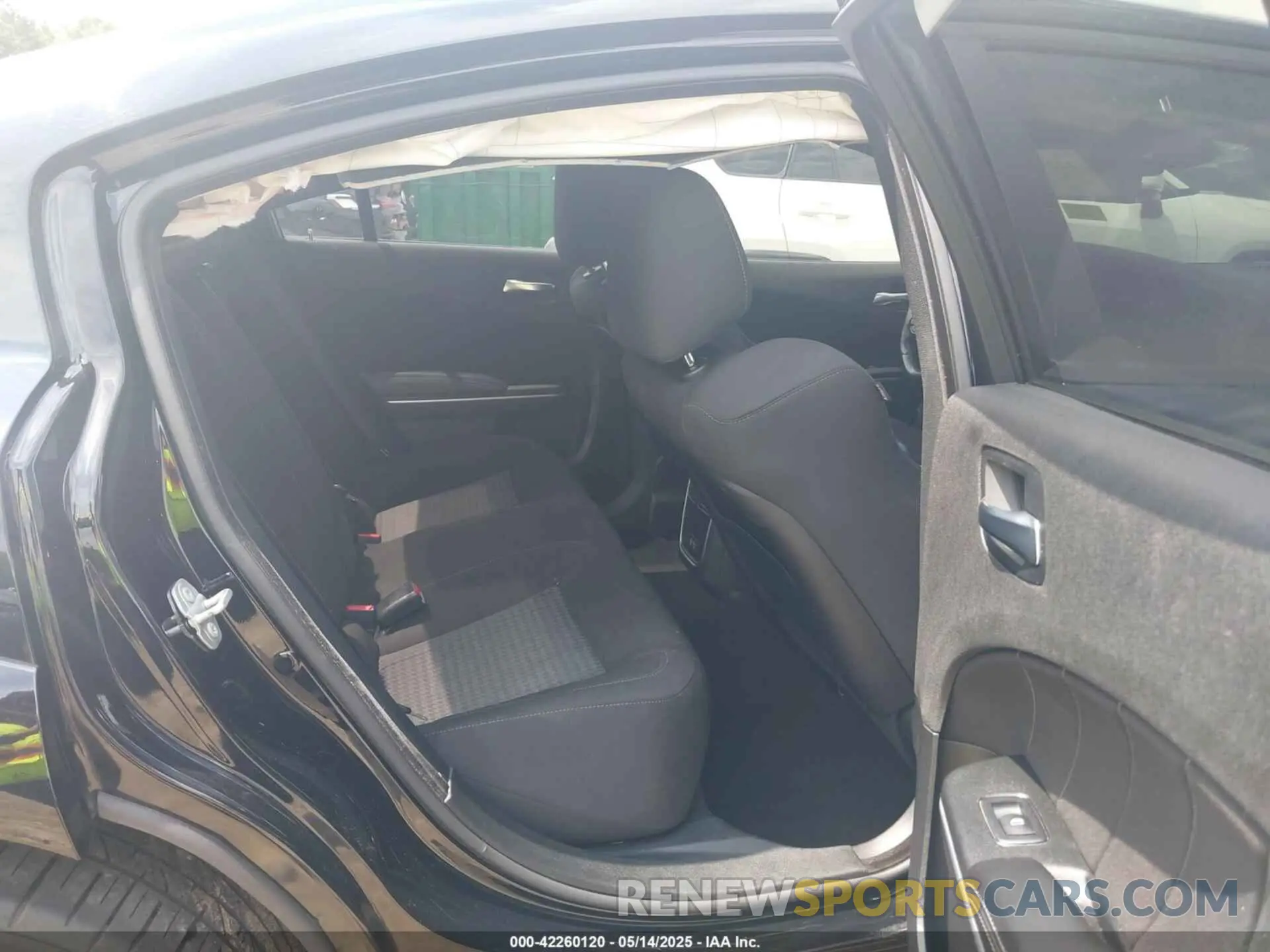 8 Photograph of a damaged car 2C3CDXGJXNH176201 DODGE CHARGER 2022