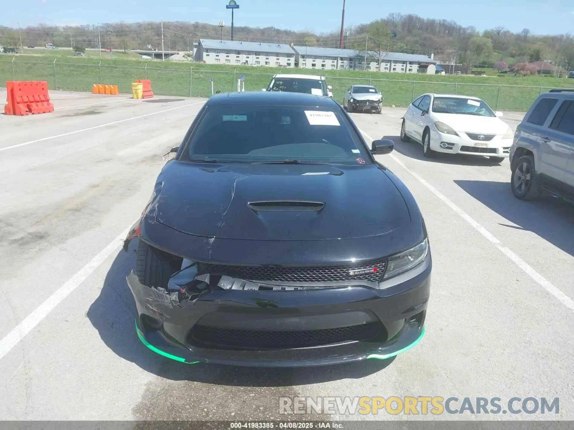 12 Photograph of a damaged car 2C3CDXHG0NH264371 DODGE CHARGER 2022