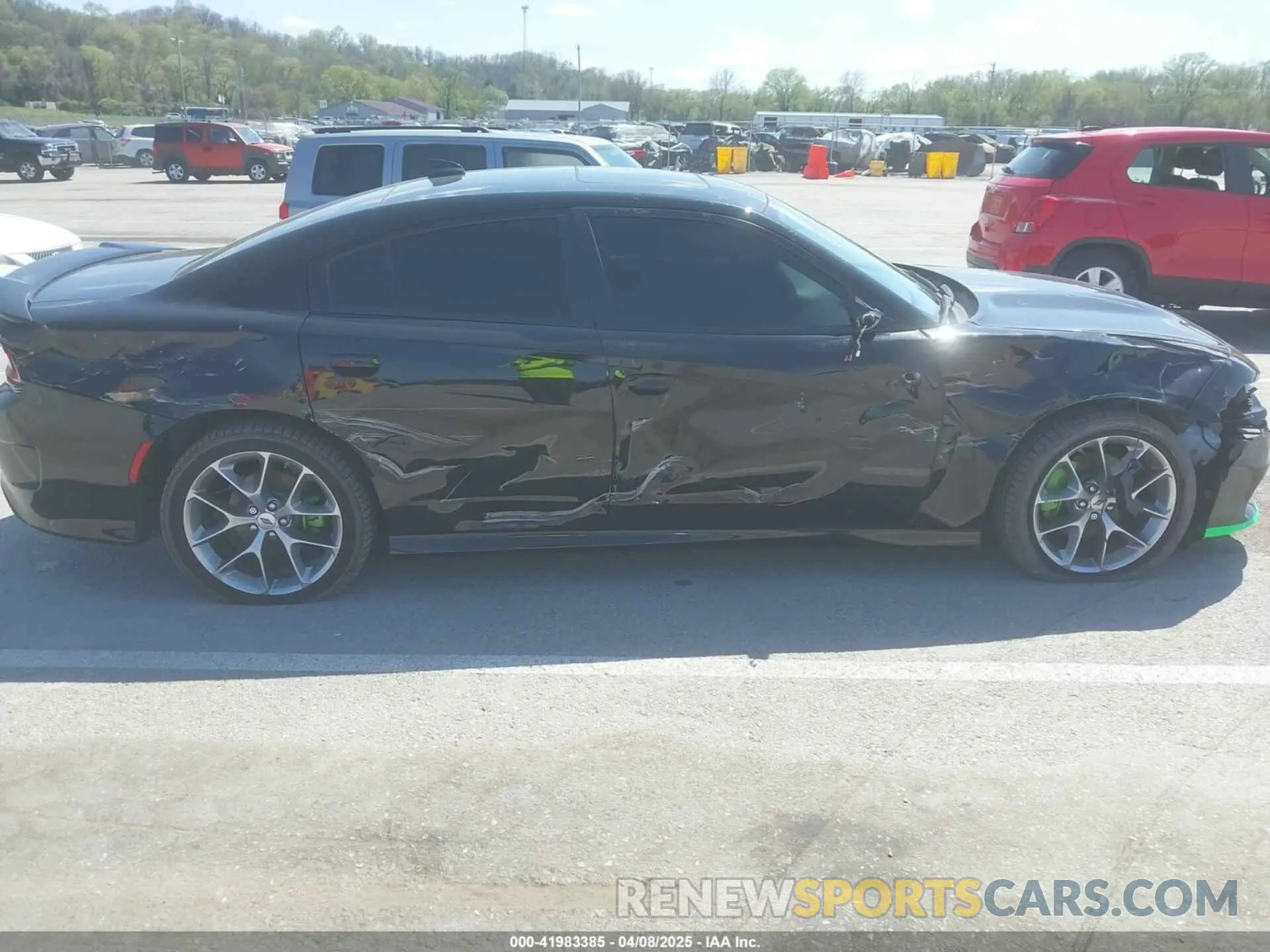 6 Photograph of a damaged car 2C3CDXHG0NH264371 DODGE CHARGER 2022