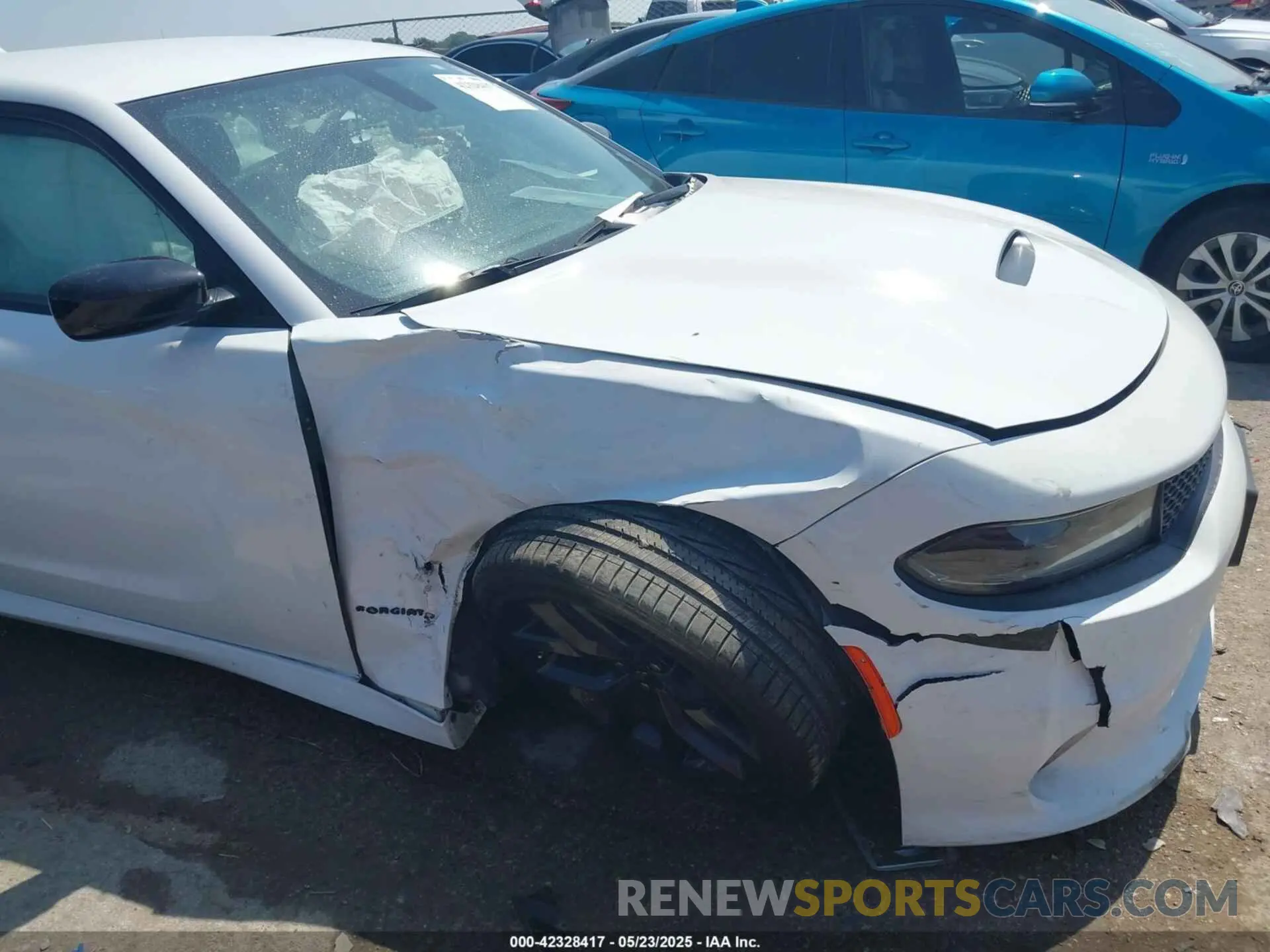 6 Photograph of a damaged car 2C3CDXHG2NH197580 DODGE CHARGER 2022