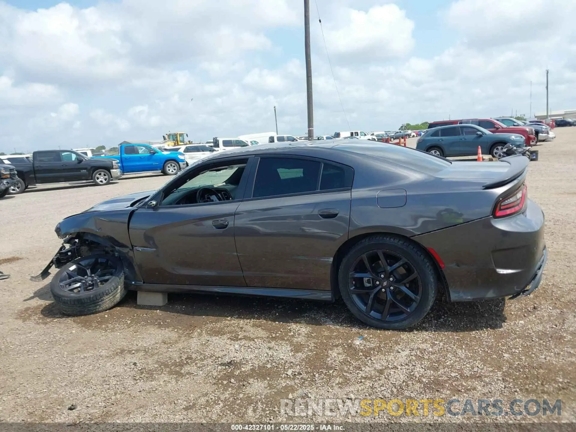 13 Photograph of a damaged car 2C3CDXHG4NH157775 DODGE CHARGER 2022