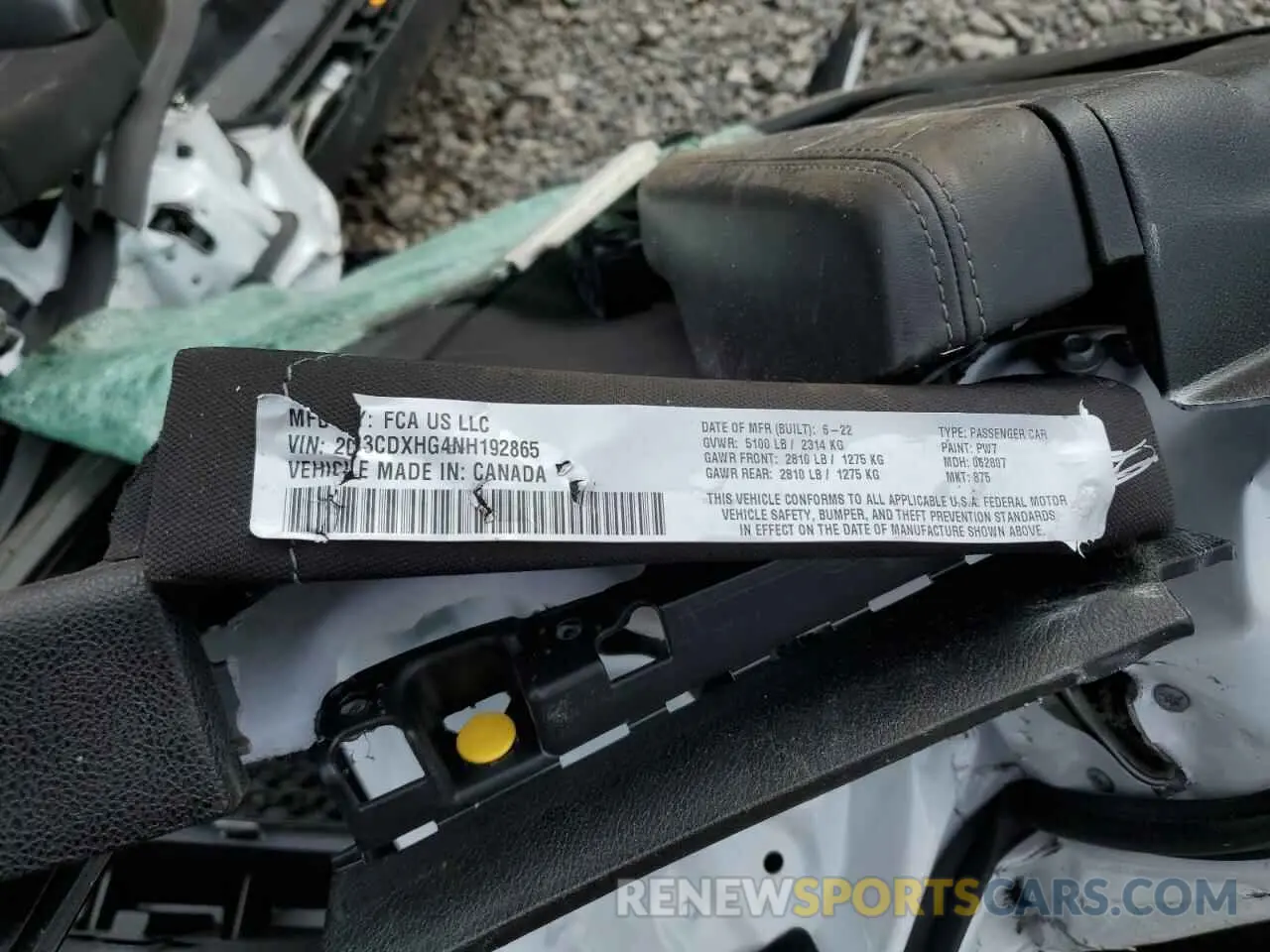 13 Photograph of a damaged car 2C3CDXHG4NH192865 DODGE CHARGER 2022
