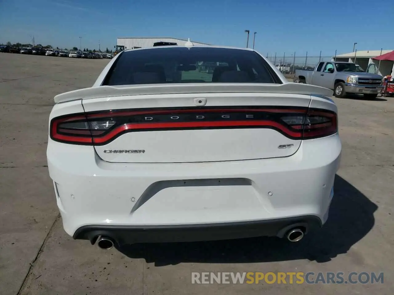 6 Photograph of a damaged car 2C3CDXHG5NH110397 DODGE CHARGER 2022