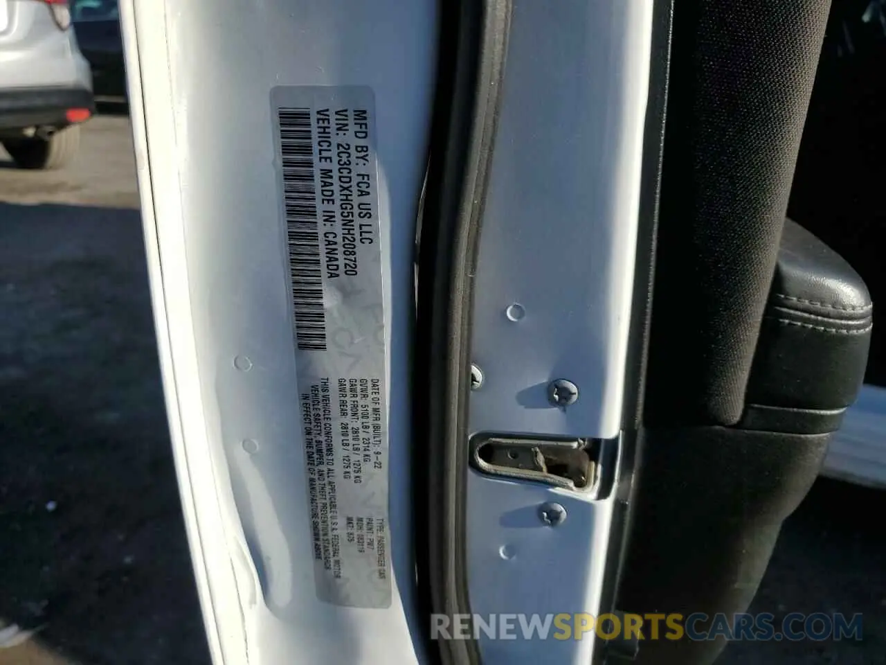 13 Photograph of a damaged car 2C3CDXHG5NH208720 DODGE CHARGER 2022
