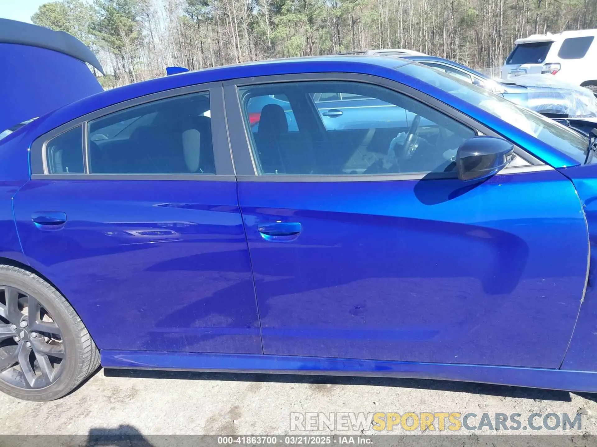 13 Photograph of a damaged car 2C3CDXHG6NH206040 DODGE CHARGER 2022