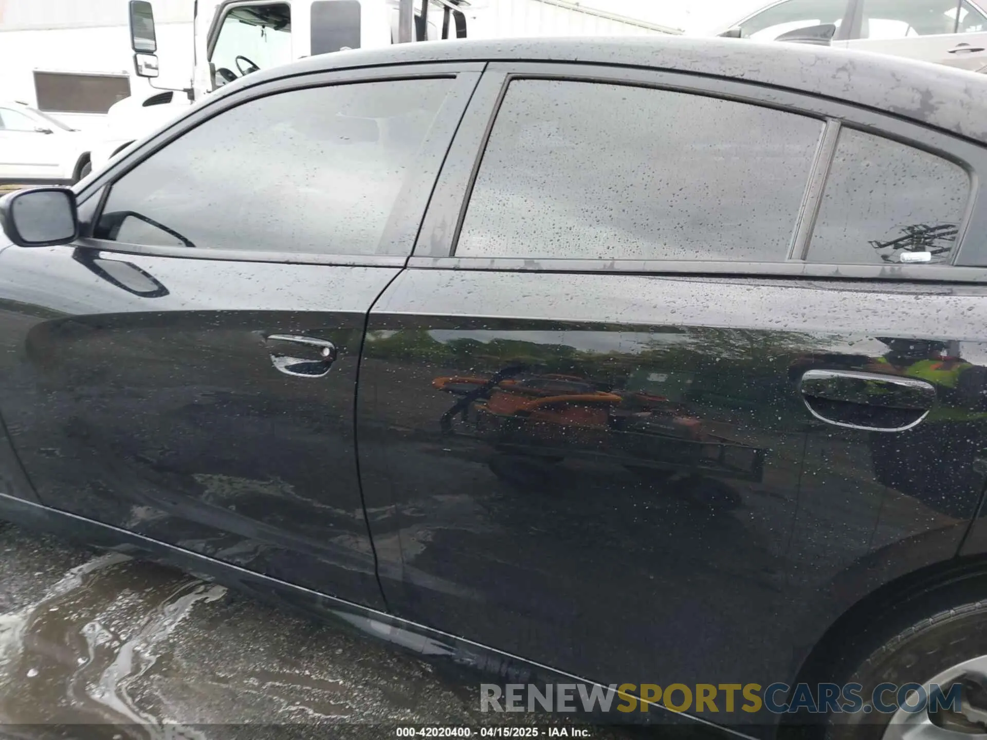 14 Photograph of a damaged car 2C3CDXHG6NH208662 DODGE CHARGER 2022
