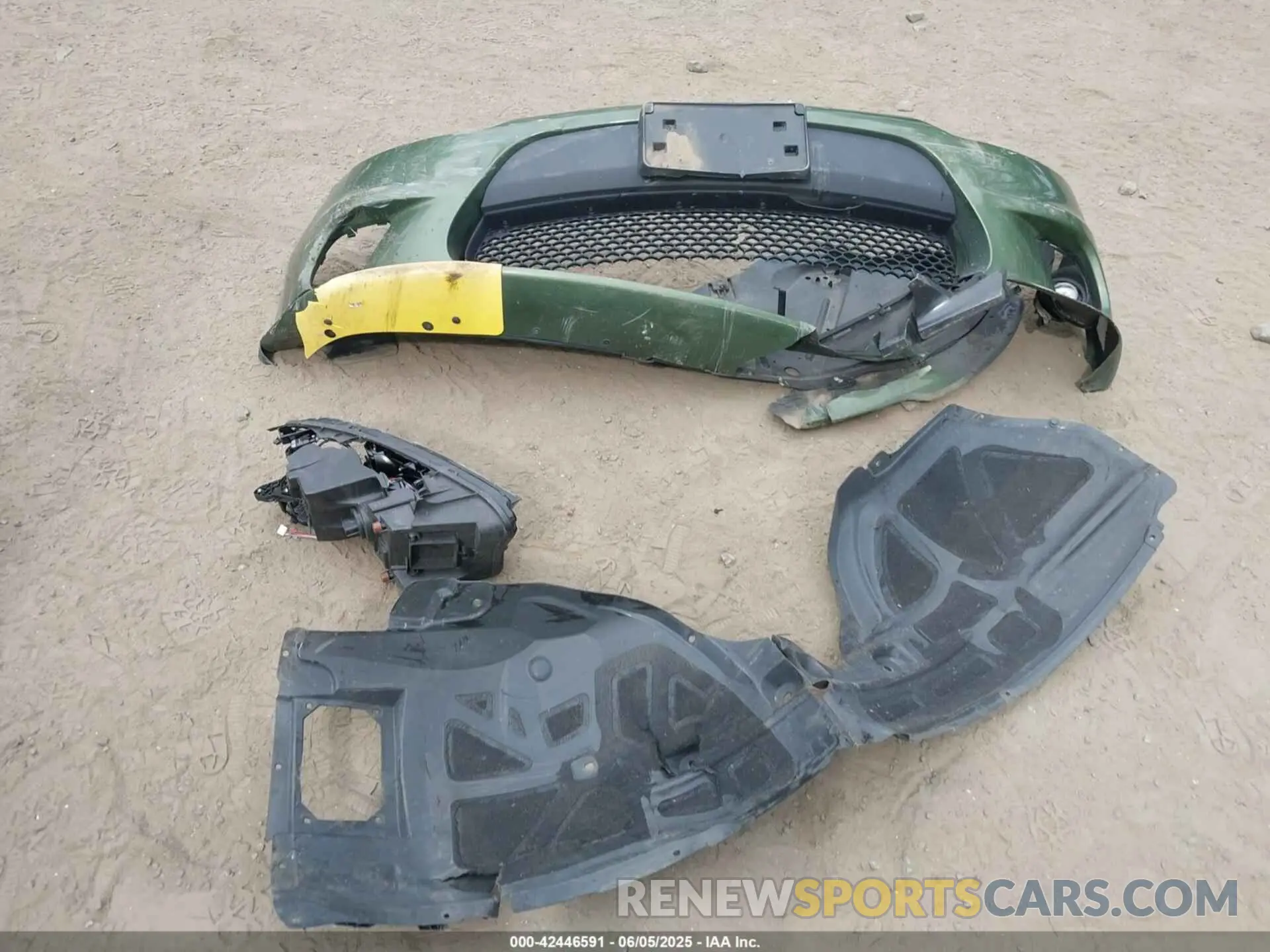 12 Photograph of a damaged car 2C3CDXHG6NH213277 DODGE CHARGER 2022