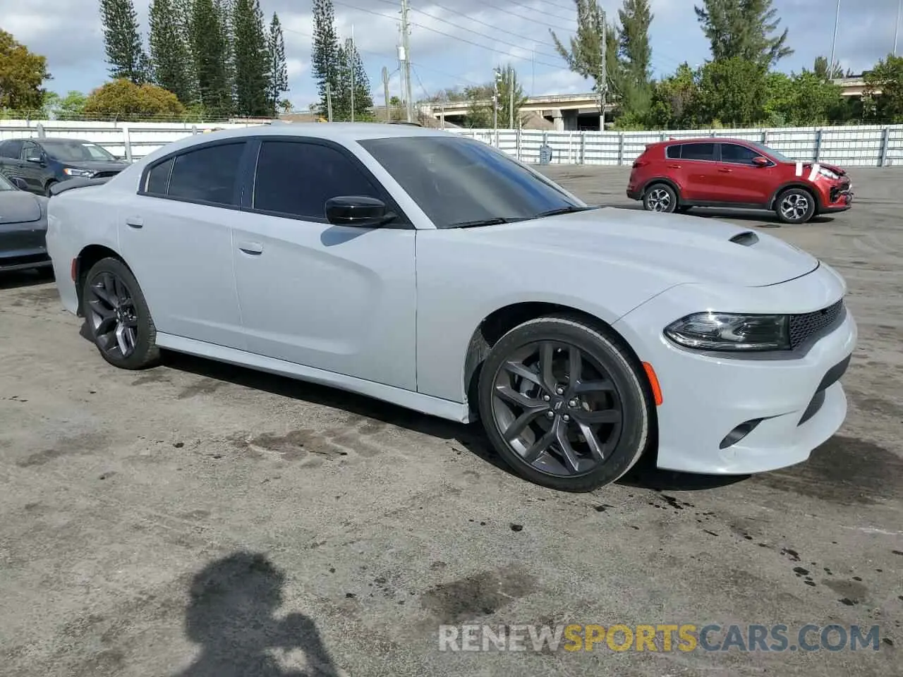 4 Photograph of a damaged car 2C3CDXHG6NH213585 DODGE CHARGER 2022