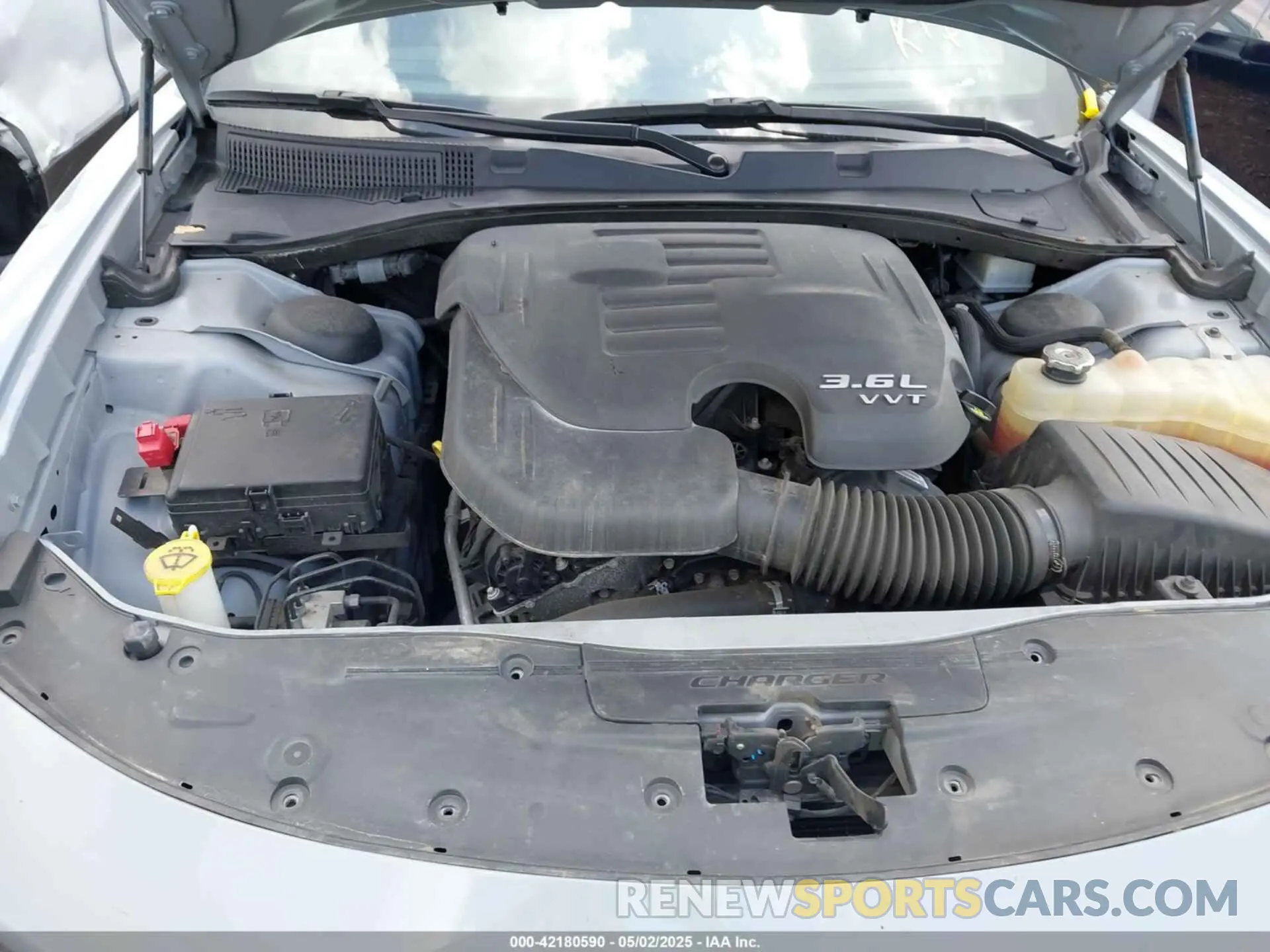 10 Photograph of a damaged car 2C3CDXHG7NH240682 DODGE CHARGER 2022