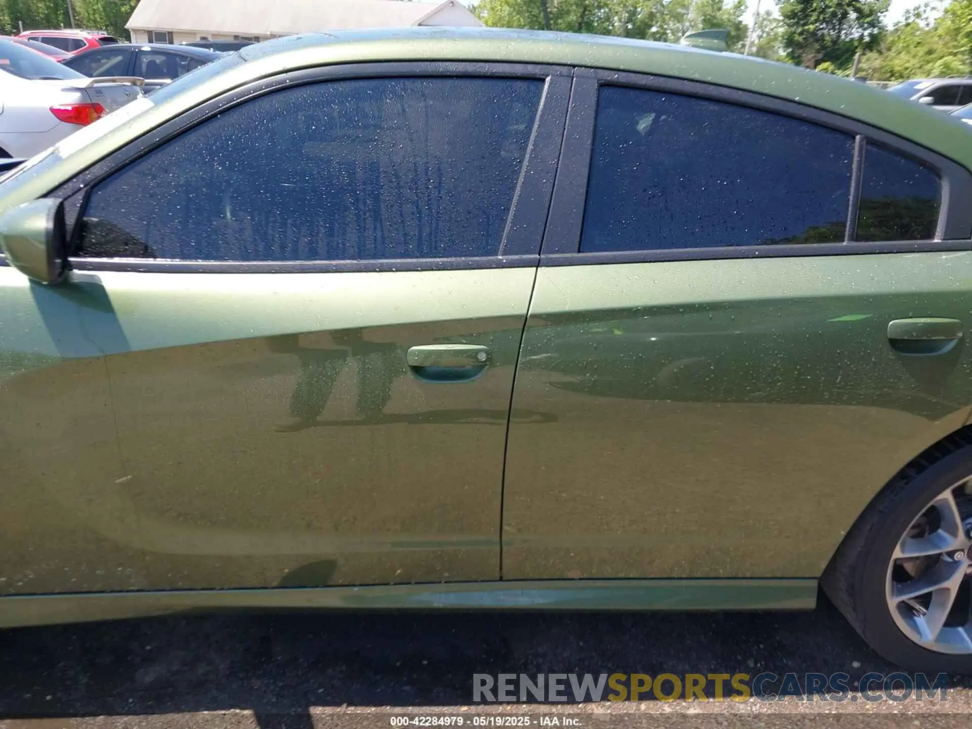 14 Photograph of a damaged car 2C3CDXHG8NH115173 DODGE CHARGER 2022