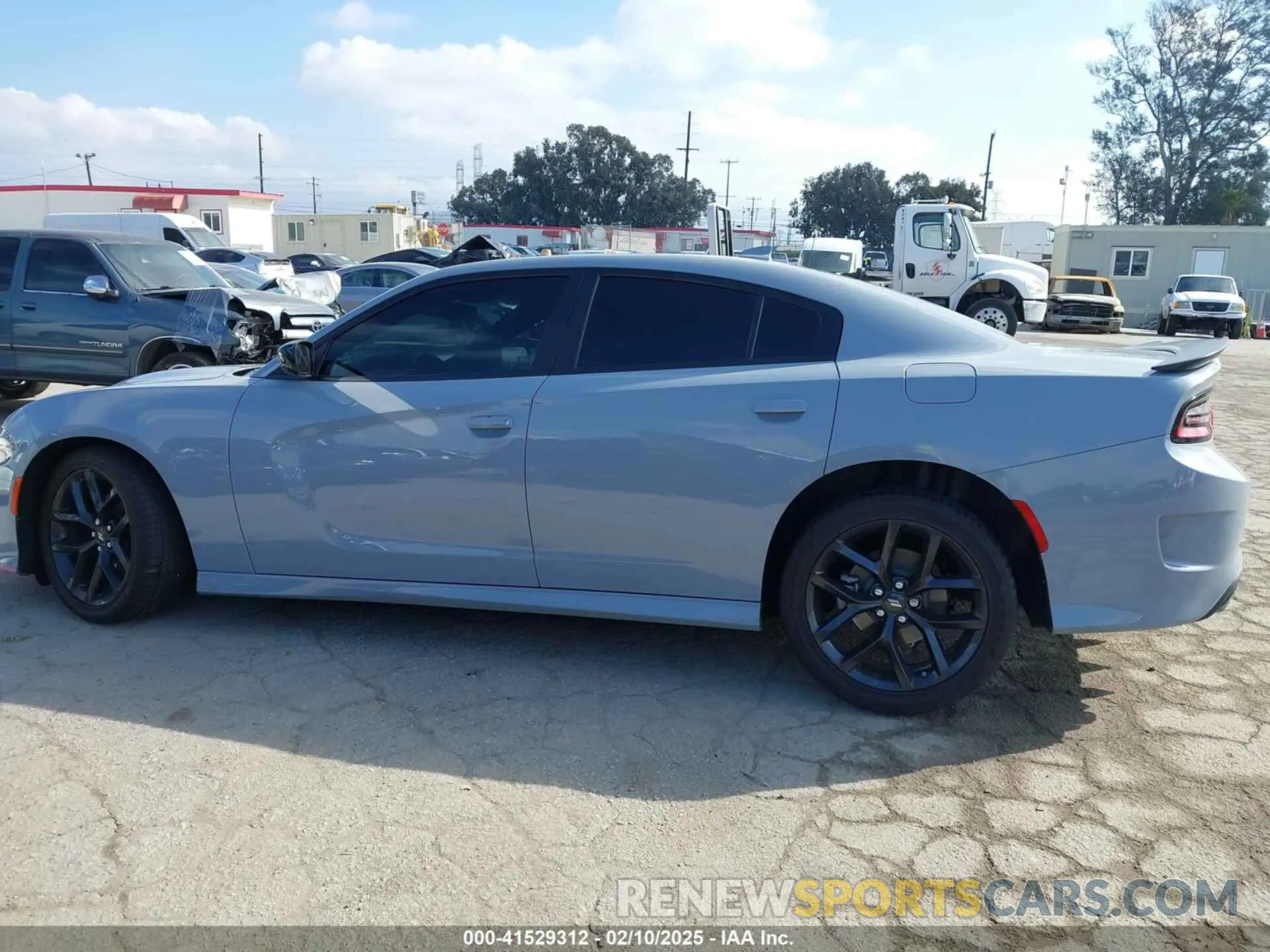 14 Photograph of a damaged car 2C3CDXHG8NH139084 DODGE CHARGER 2022