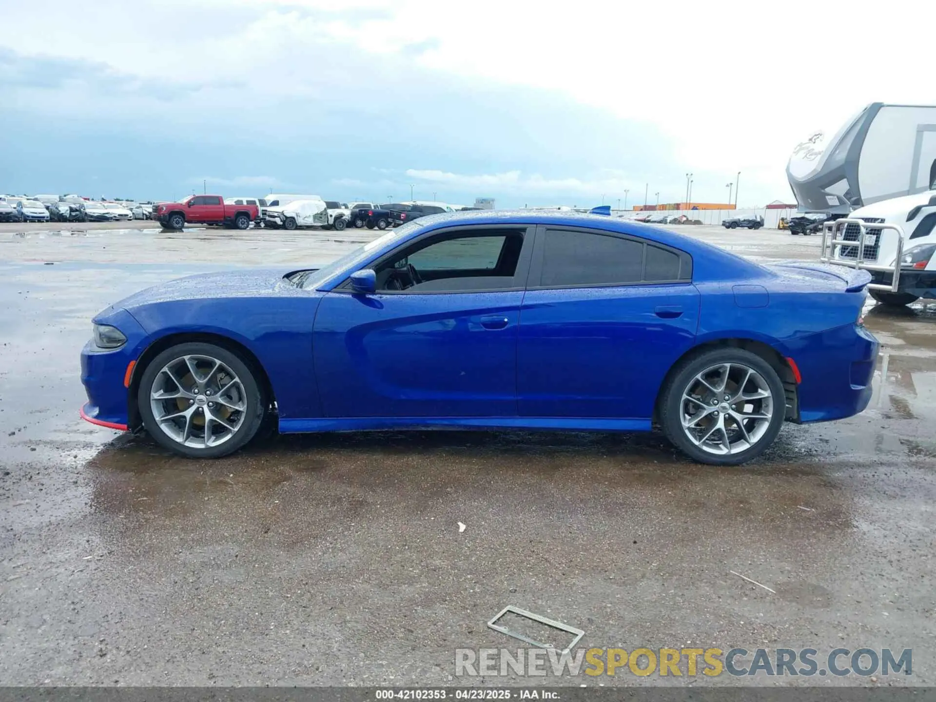 14 Photograph of a damaged car 2C3CDXHG8NH189032 DODGE CHARGER 2022