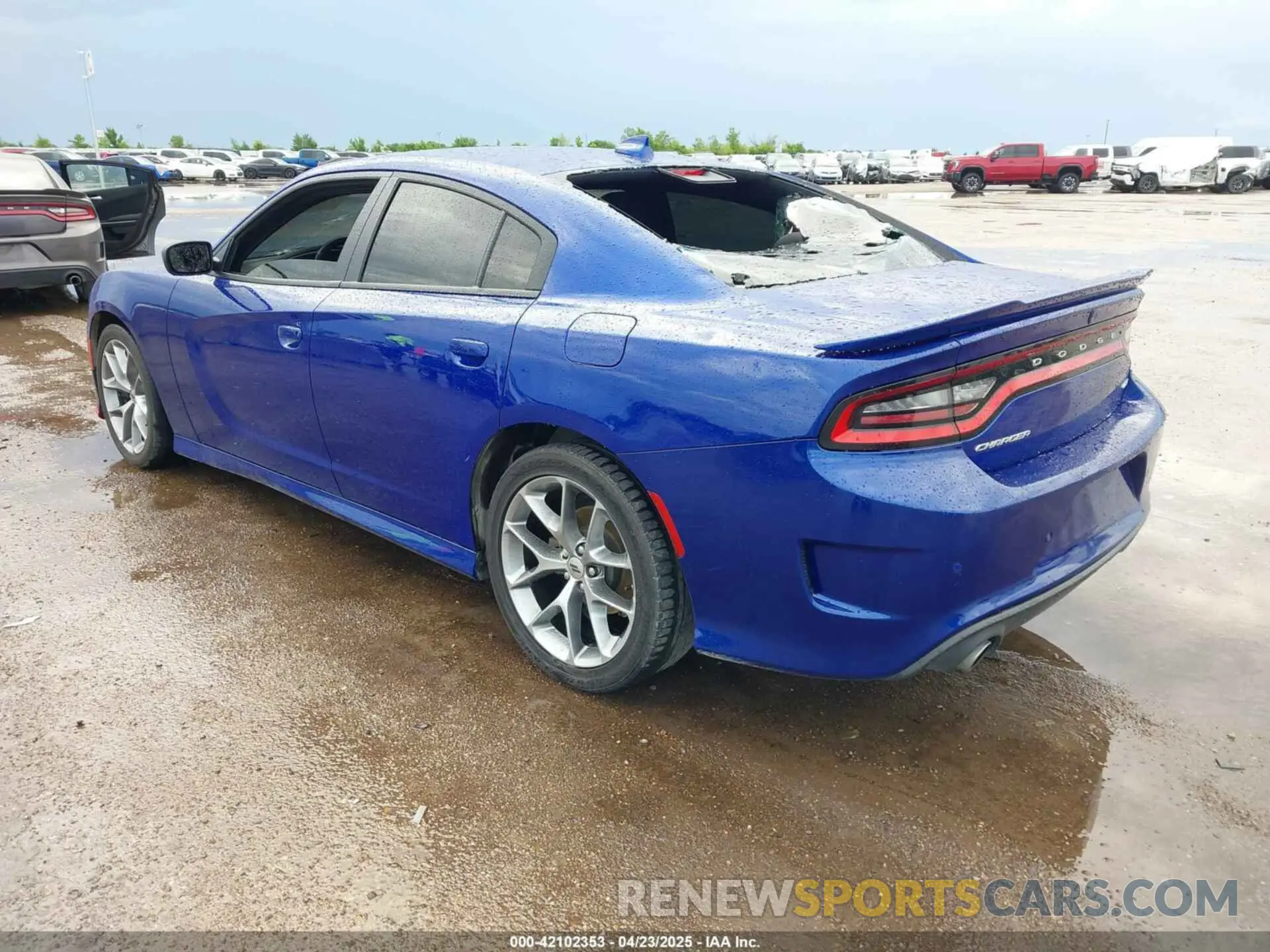 3 Photograph of a damaged car 2C3CDXHG8NH189032 DODGE CHARGER 2022