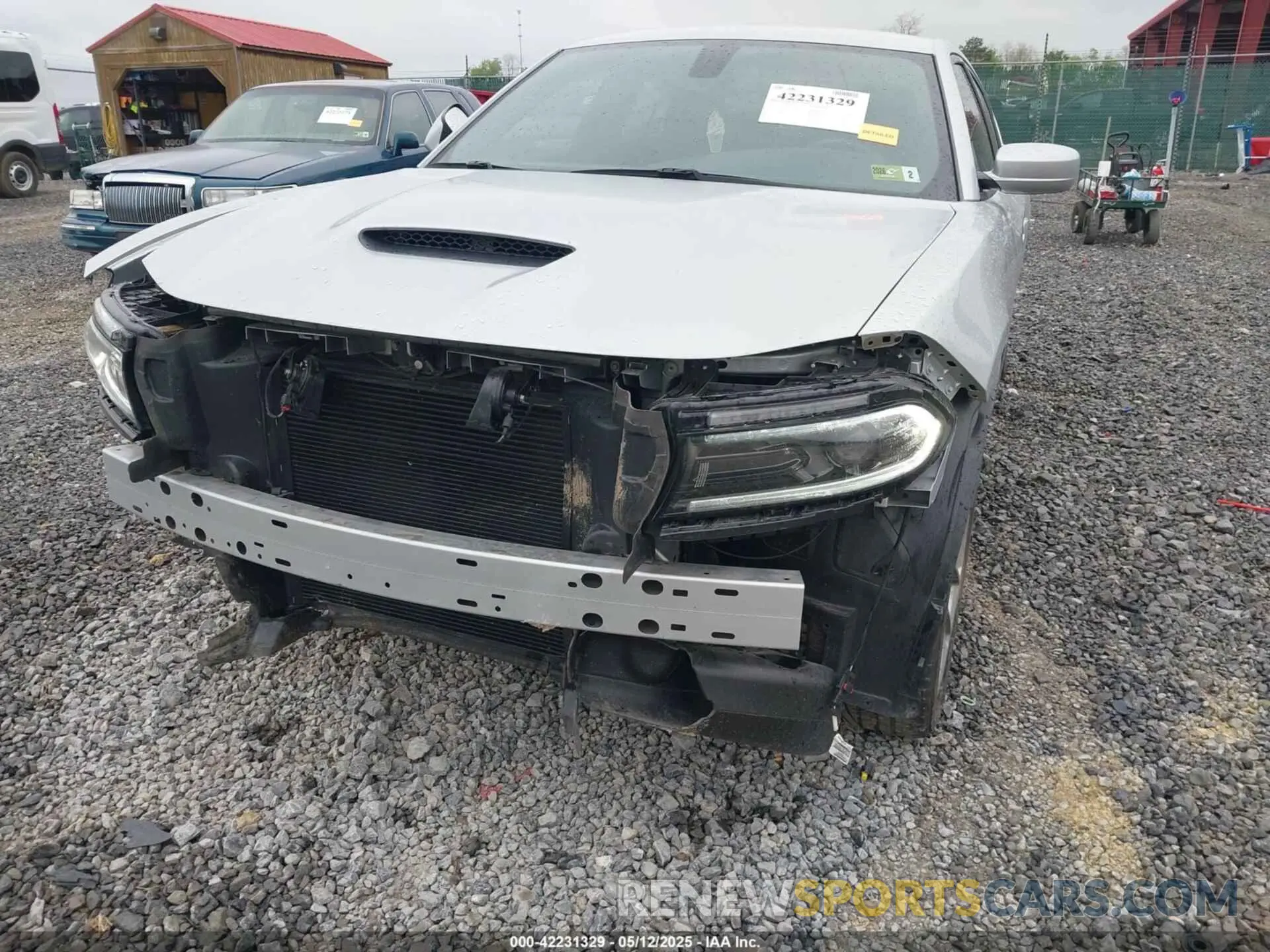 19 Photograph of a damaged car 2C3CDXHG8NH232316 DODGE CHARGER 2022