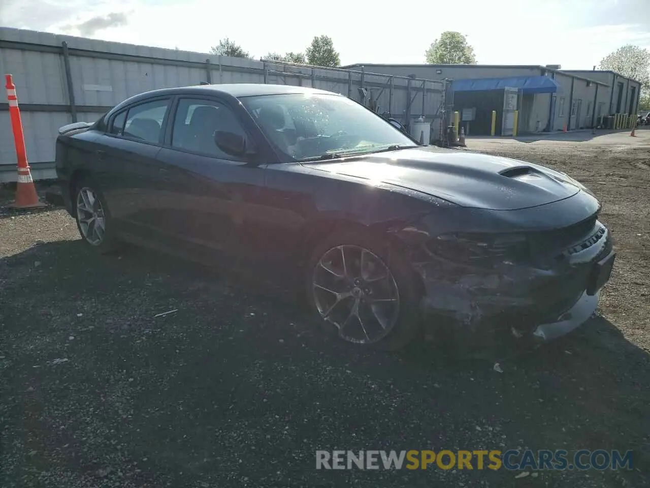 4 Photograph of a damaged car 2C3CDXHG9NH261677 DODGE CHARGER 2022