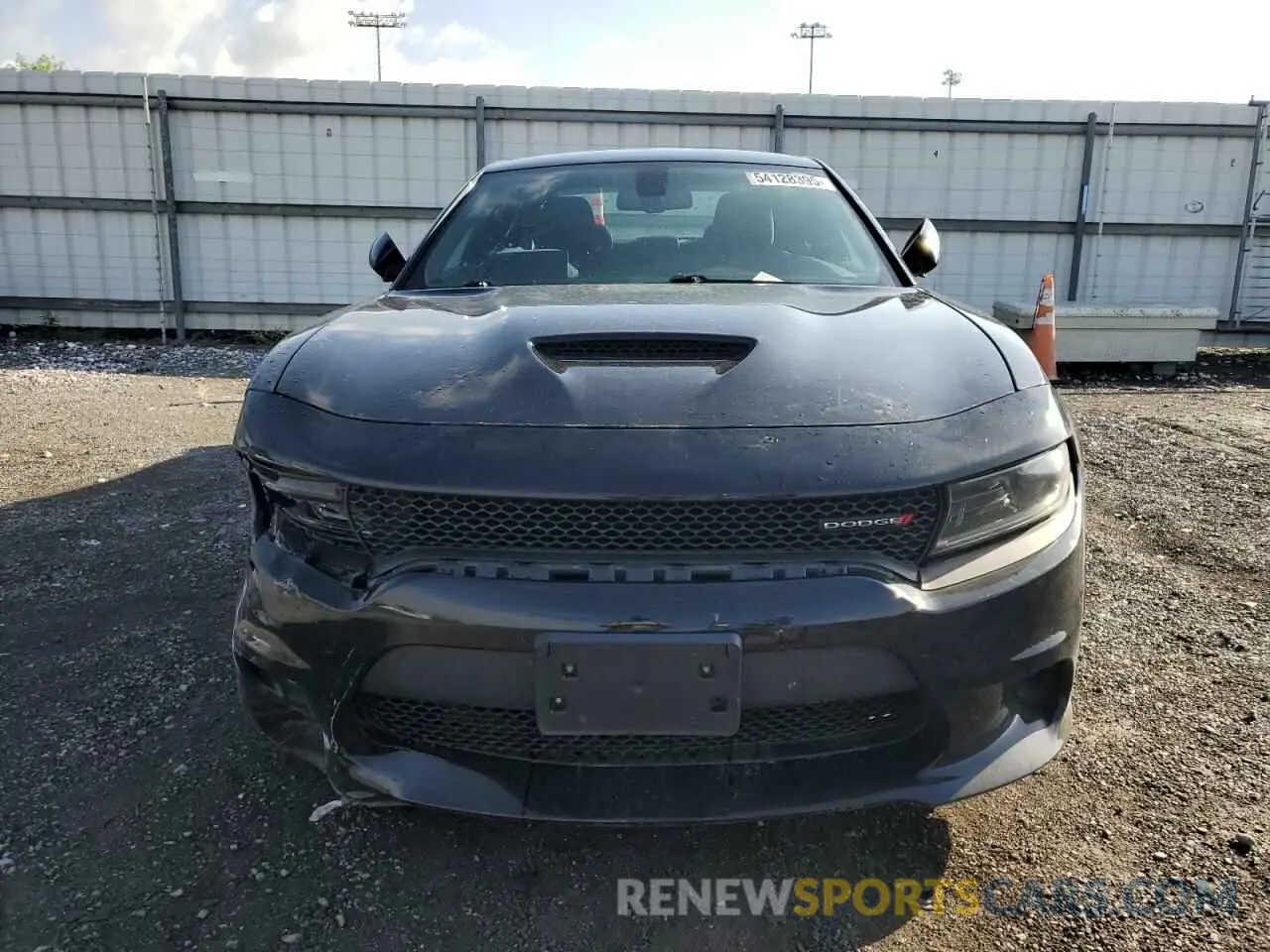 5 Photograph of a damaged car 2C3CDXHG9NH261677 DODGE CHARGER 2022