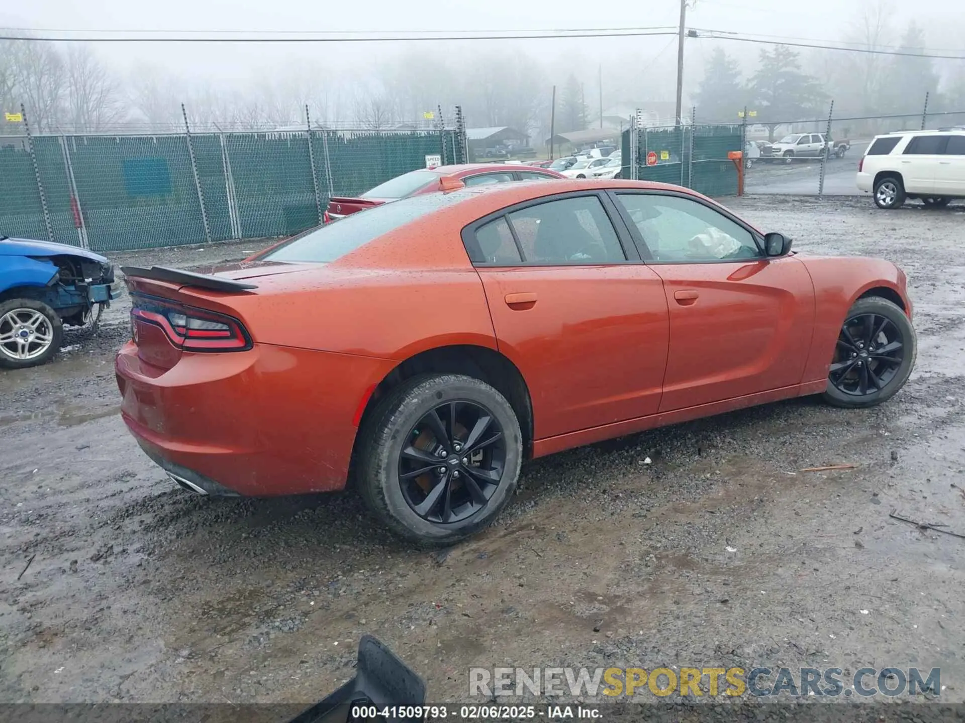 4 Photograph of a damaged car 2C3CDXJG2NH162600 DODGE CHARGER 2022