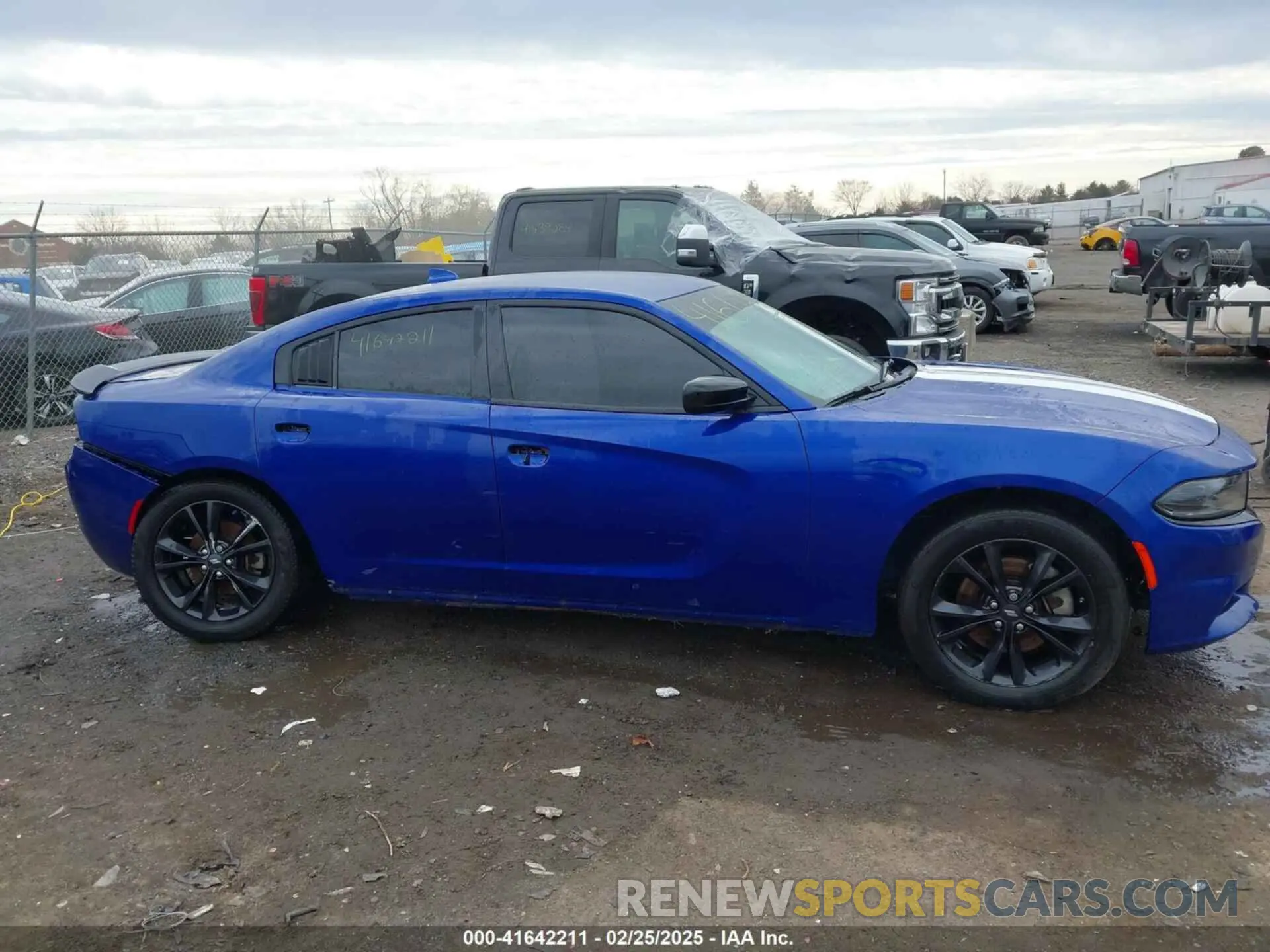 14 Photograph of a damaged car 2C3CDXJG6NH143483 DODGE CHARGER 2022