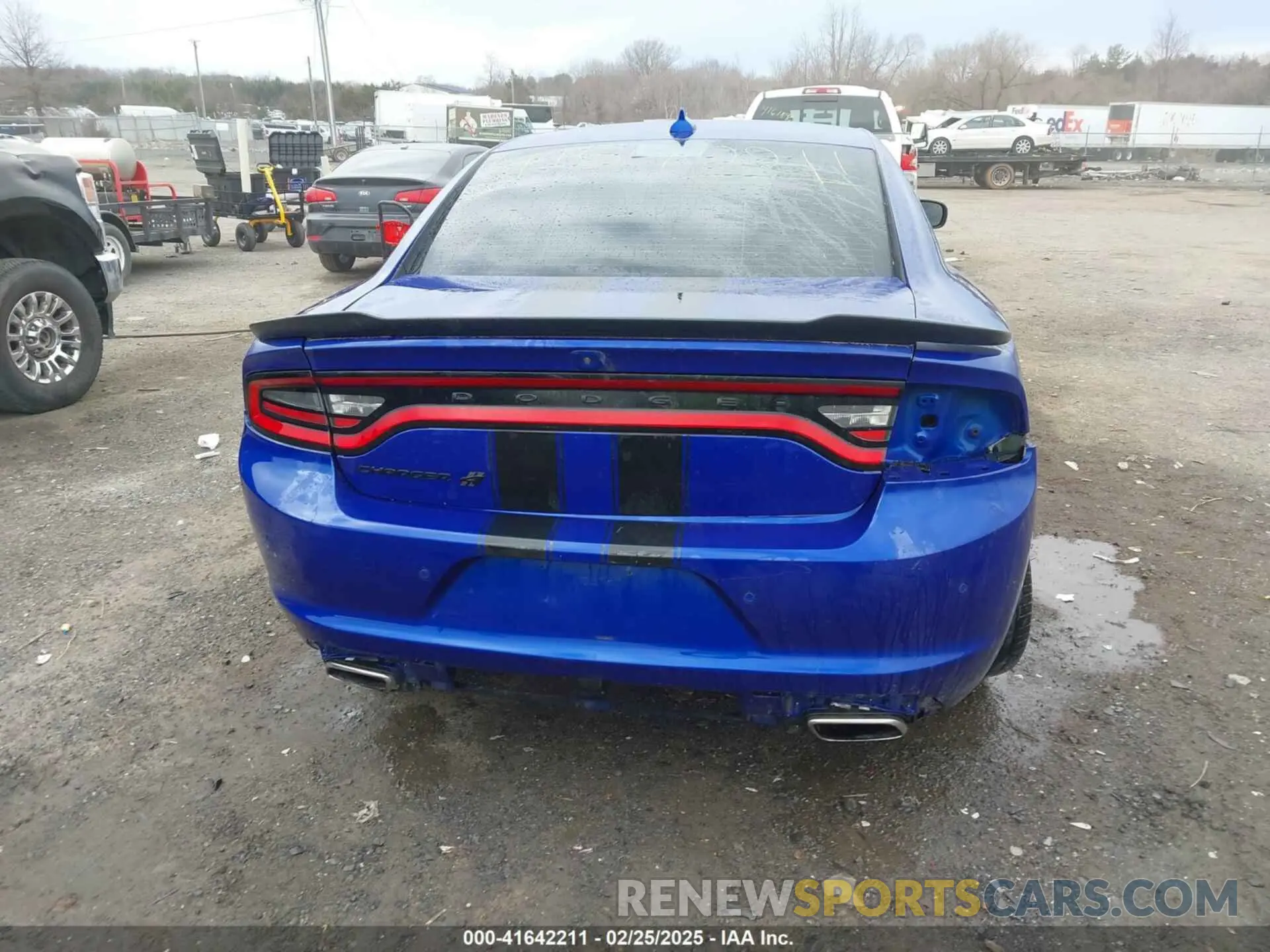 17 Photograph of a damaged car 2C3CDXJG6NH143483 DODGE CHARGER 2022