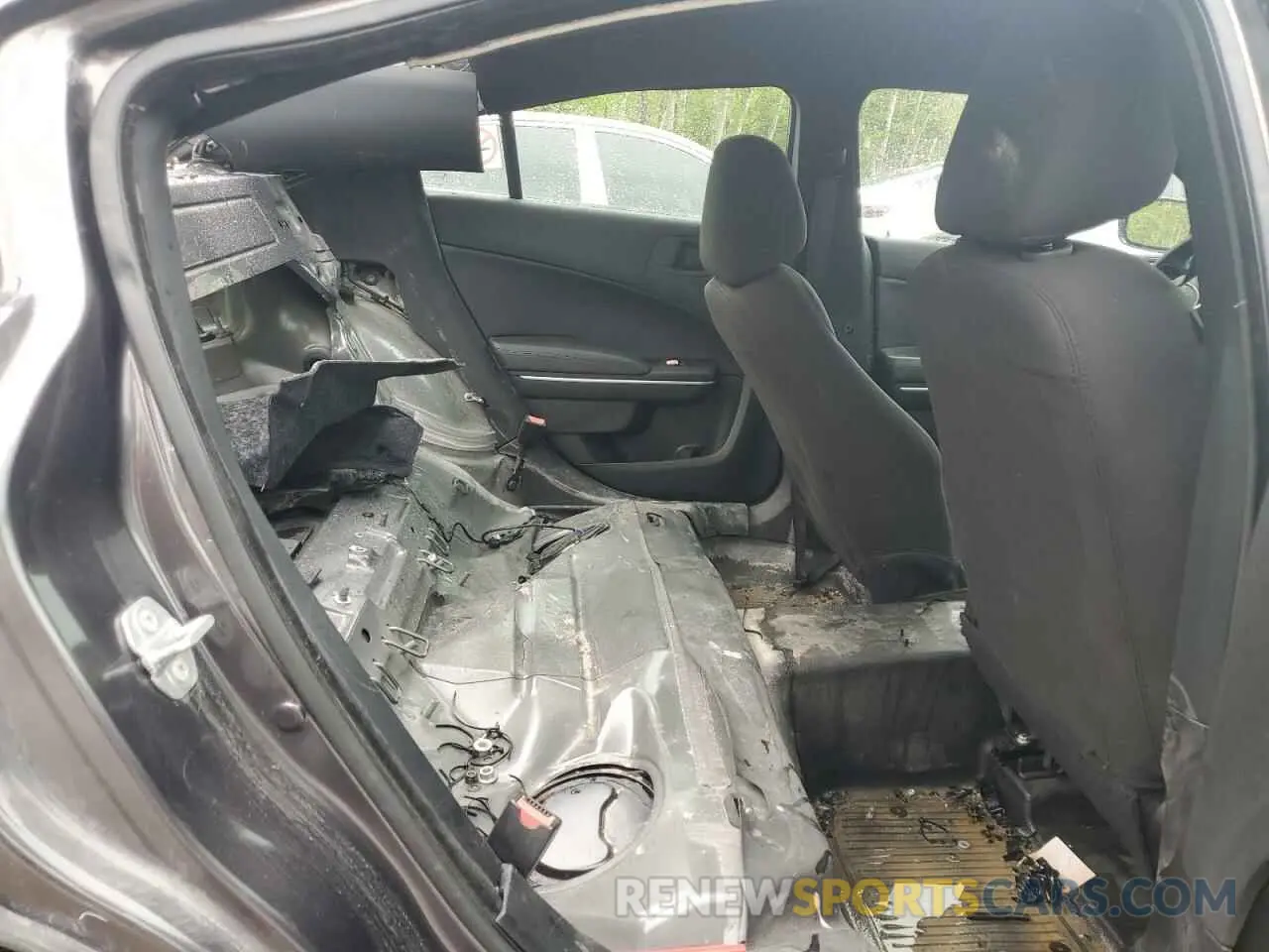 10 Photograph of a damaged car 2C3CDXKGXNH228566 DODGE CHARGER 2022