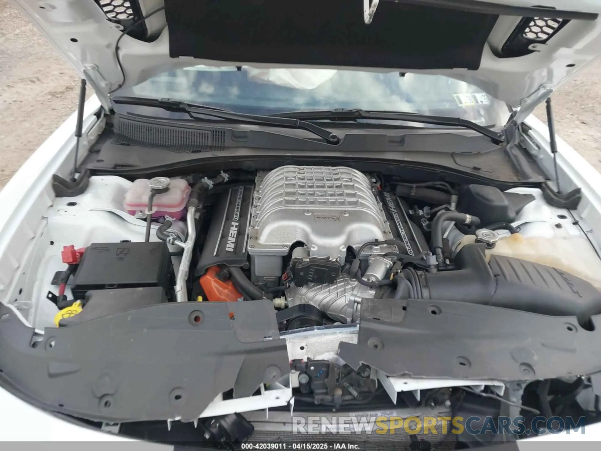 10 Photograph of a damaged car 2C3CDXL94NH210208 DODGE CHARGER 2022