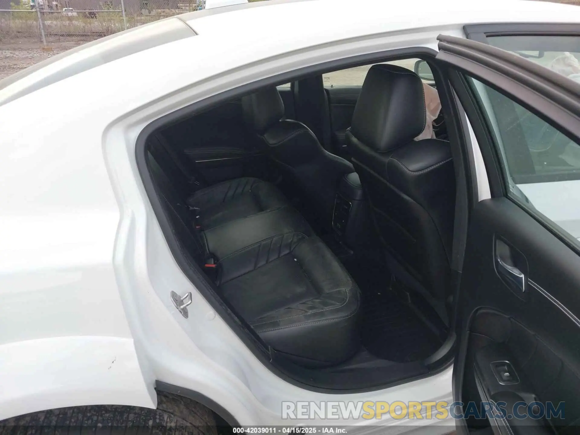 8 Photograph of a damaged car 2C3CDXL94NH210208 DODGE CHARGER 2022