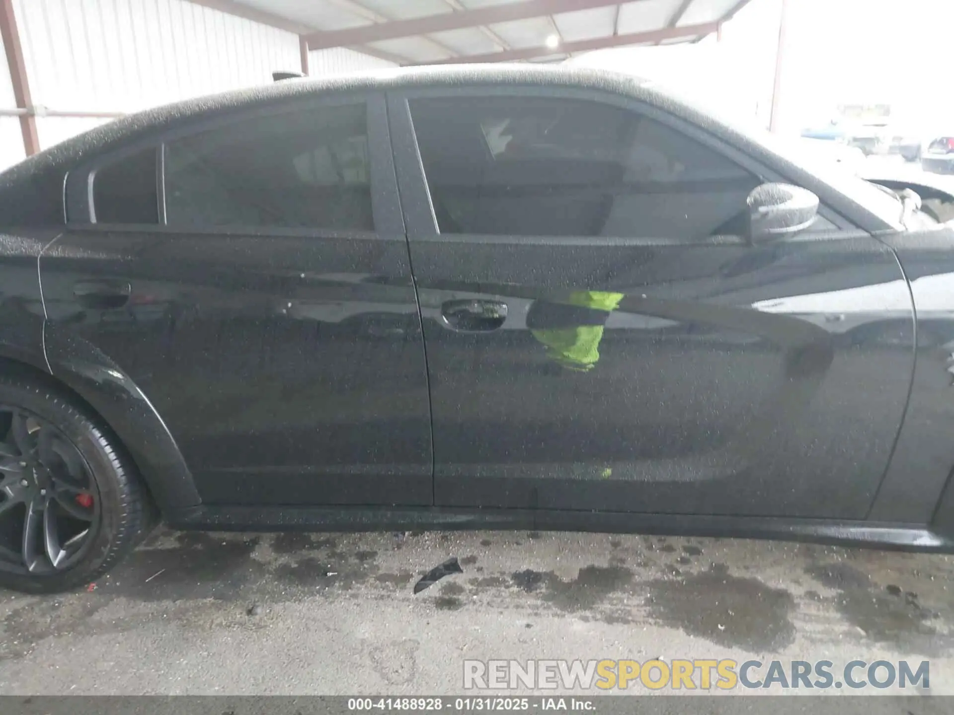 12 Photograph of a damaged car 2C3CDXL95NH105998 DODGE CHARGER 2022