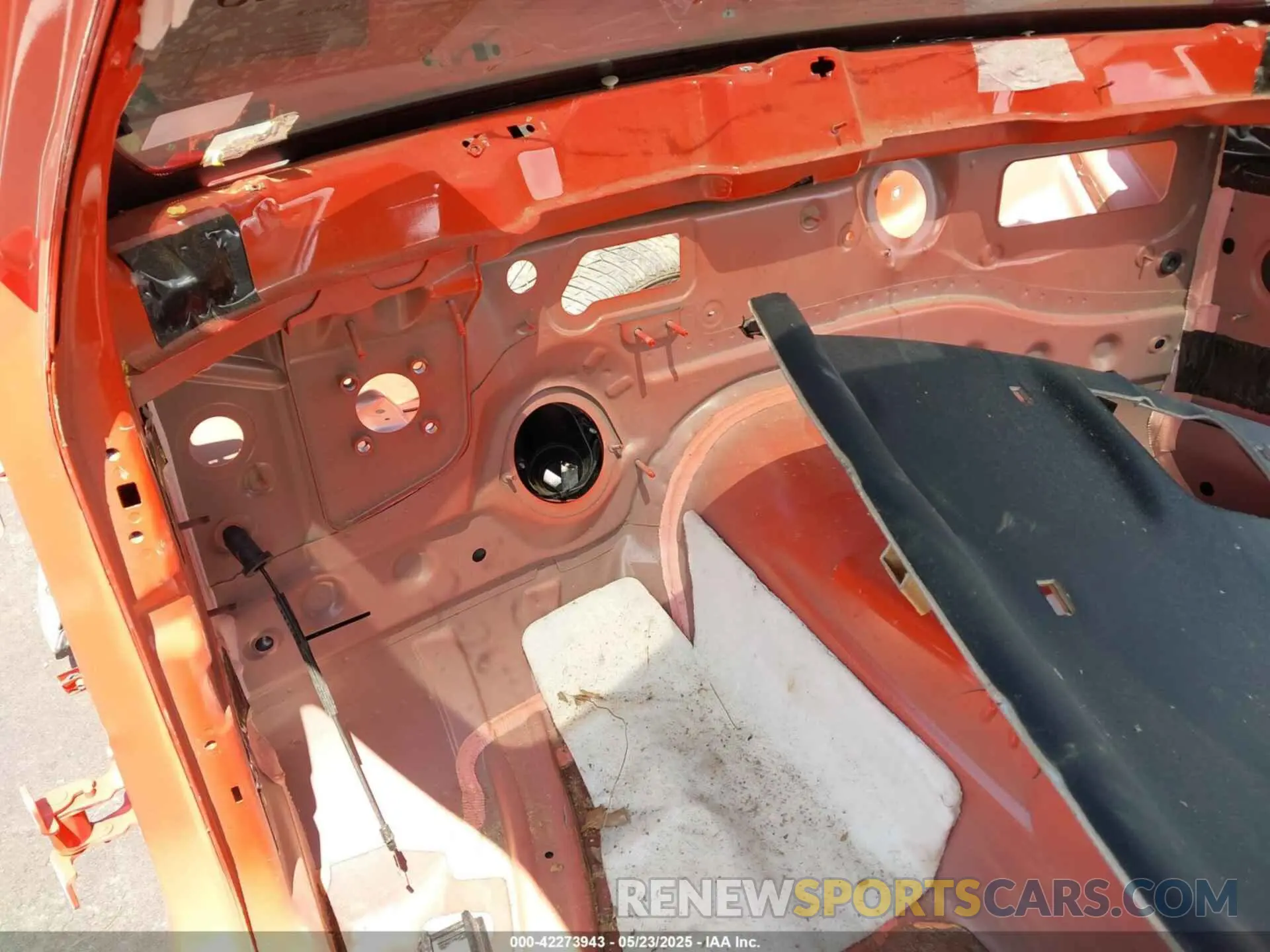 11 Photograph of a damaged car 2C3CDXL95NH163254 DODGE CHARGER 2022