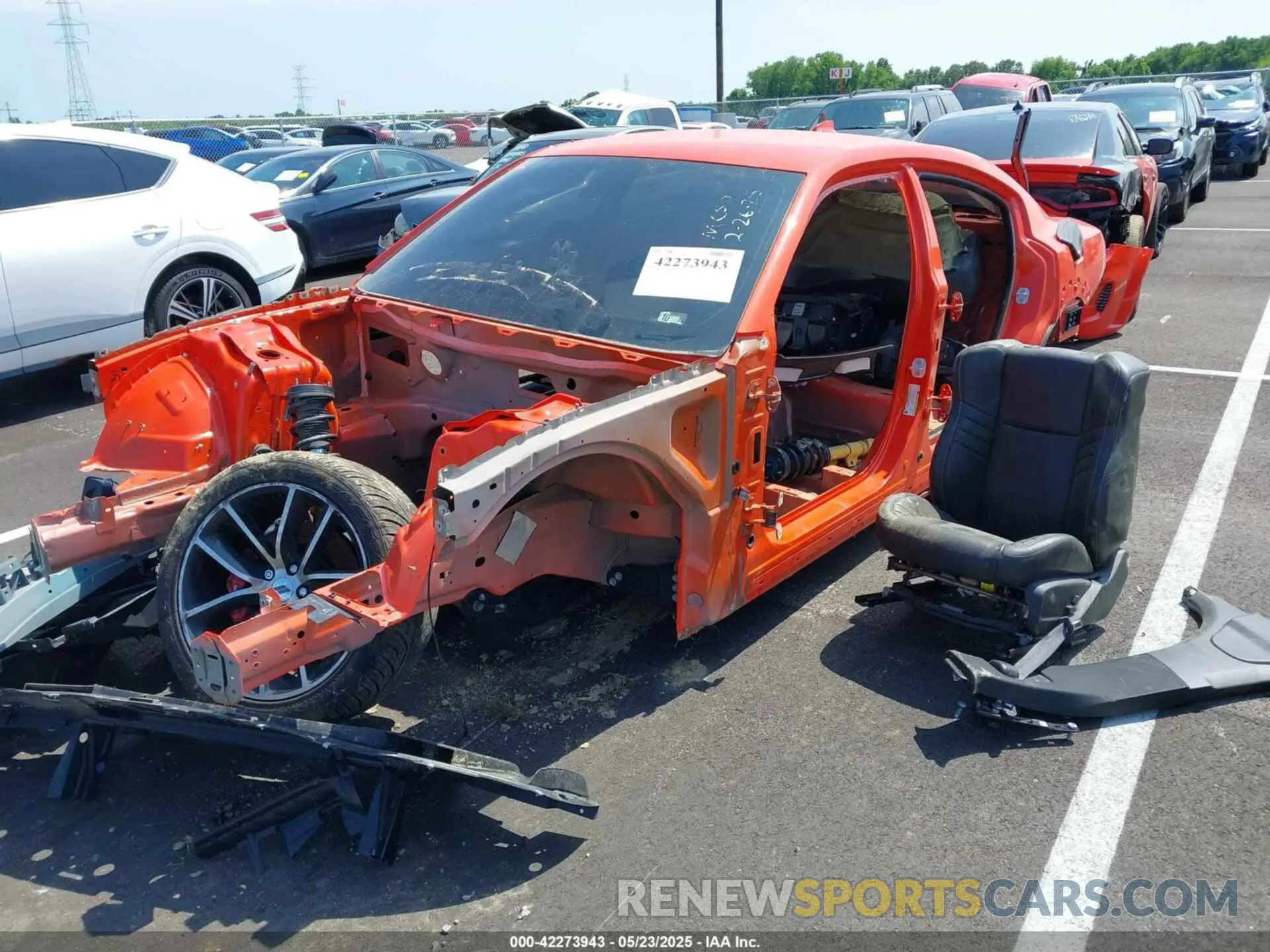 2 Photograph of a damaged car 2C3CDXL95NH163254 DODGE CHARGER 2022