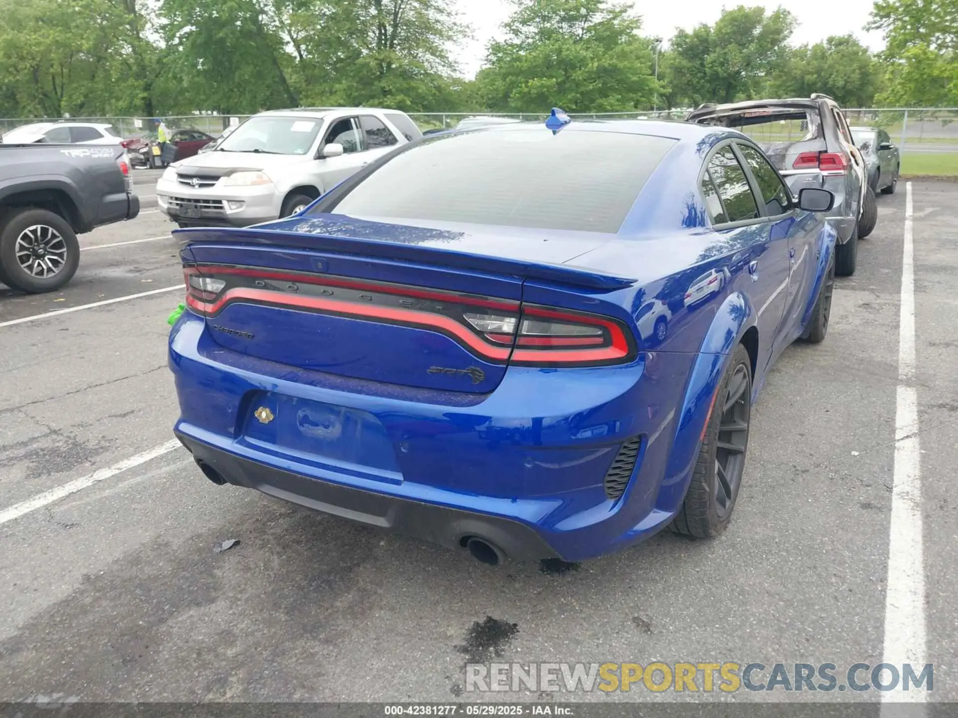 4 Photograph of a damaged car 2C3CDXL96NH159083 DODGE CHARGER 2022