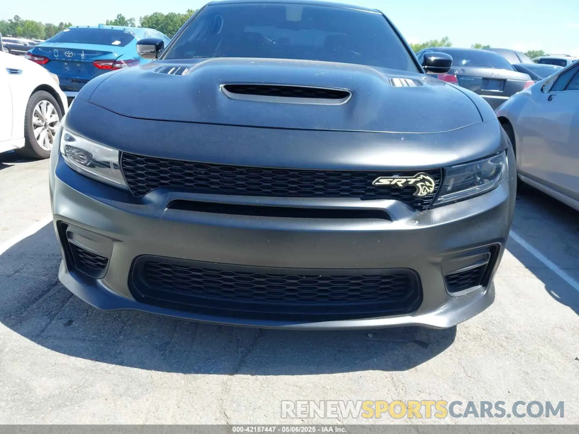 12 Photograph of a damaged car 2C3CDXL98NH241686 DODGE CHARGER 2022