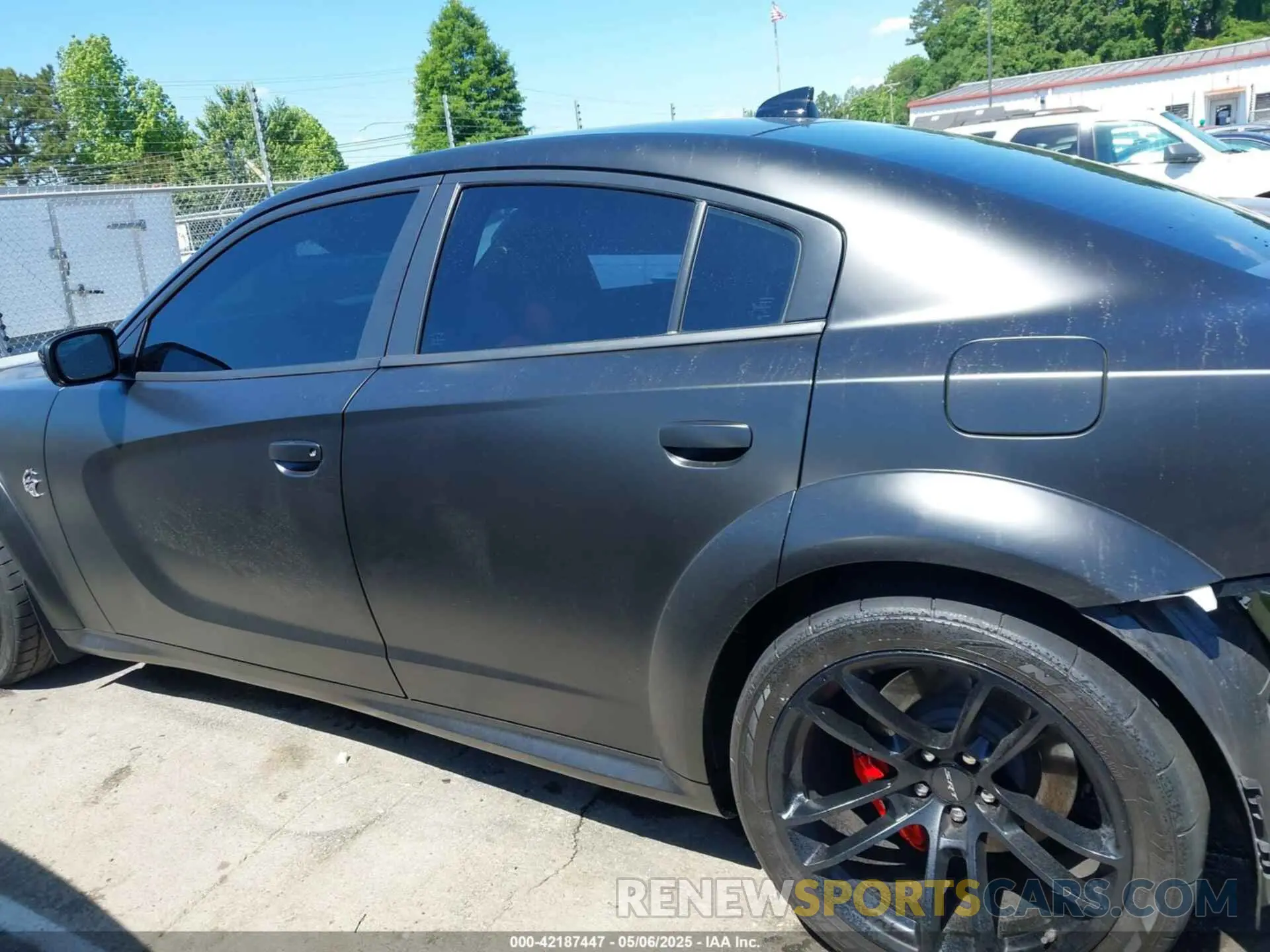 14 Photograph of a damaged car 2C3CDXL98NH241686 DODGE CHARGER 2022