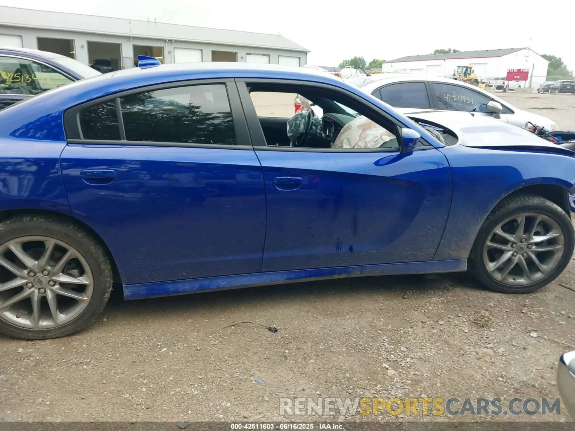 13 Photograph of a damaged car 2C3CDXMG4NH146734 DODGE CHARGER 2022