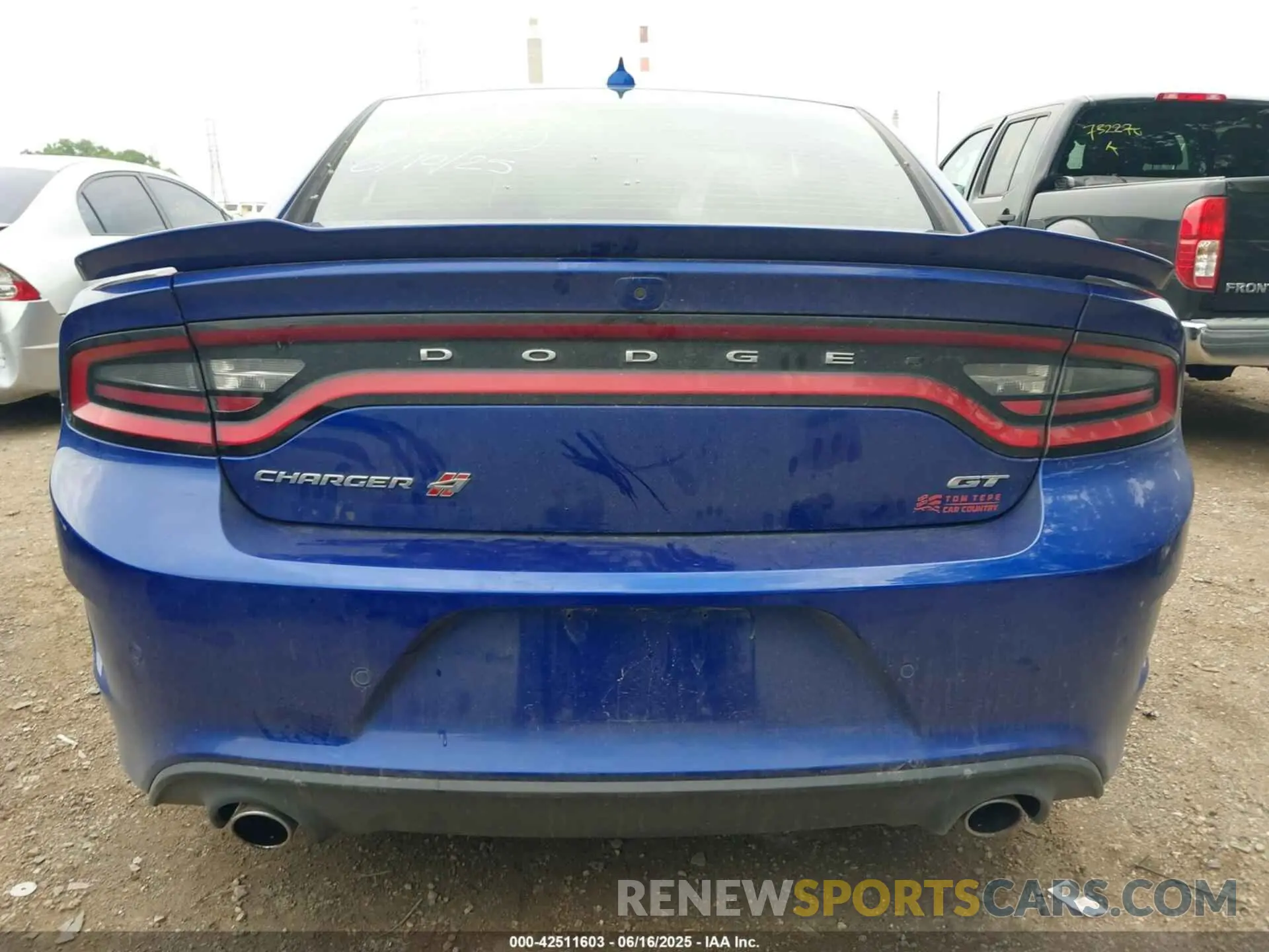 16 Photograph of a damaged car 2C3CDXMG4NH146734 DODGE CHARGER 2022