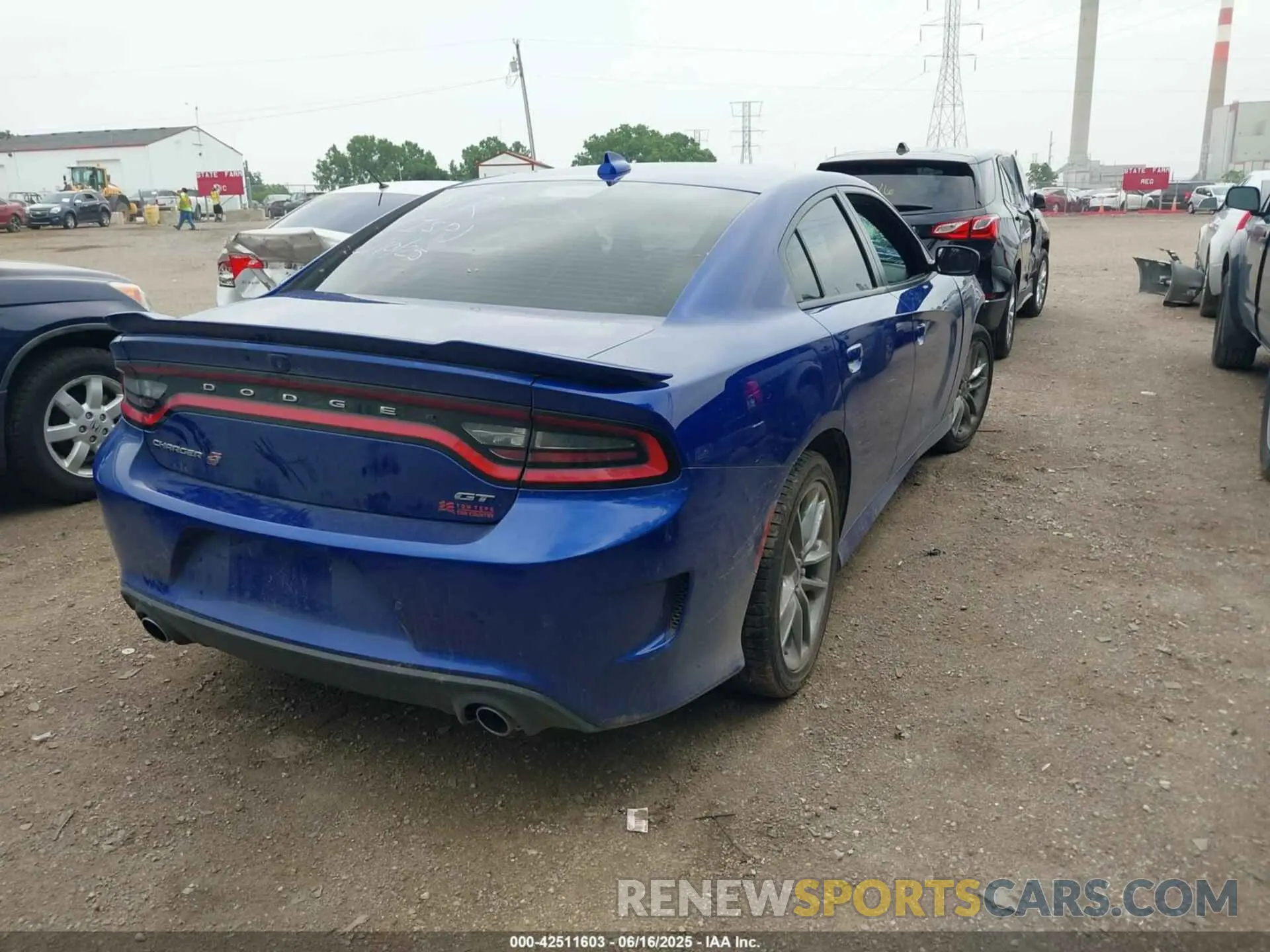 4 Photograph of a damaged car 2C3CDXMG4NH146734 DODGE CHARGER 2022