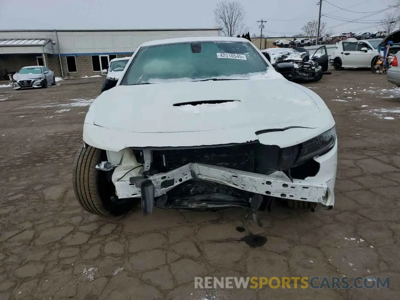 5 Photograph of a damaged car 2C3CDXMG5NH117243 DODGE CHARGER 2022