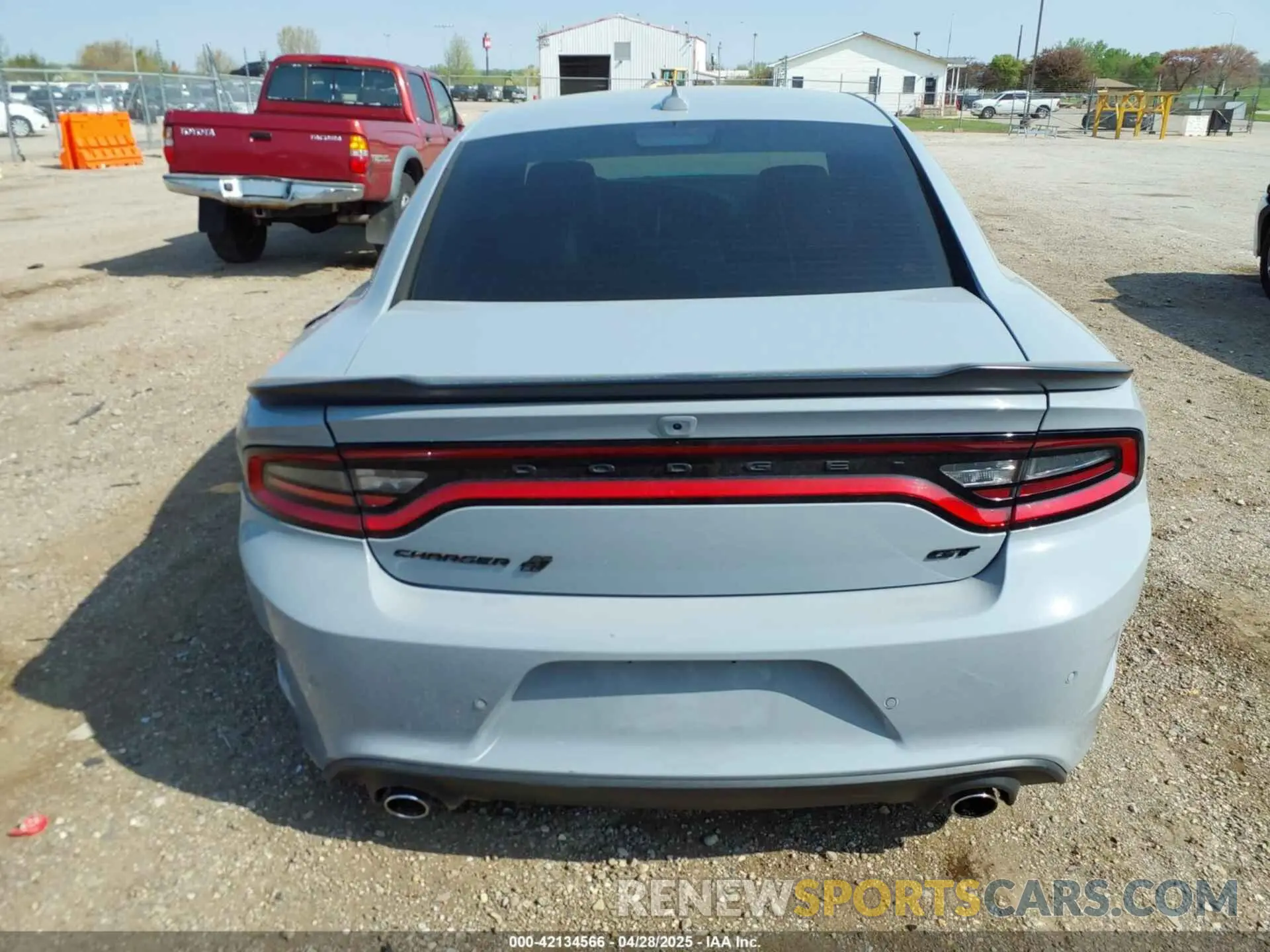 17 Photograph of a damaged car 2C3CDXMG6NH203662 DODGE CHARGER 2022