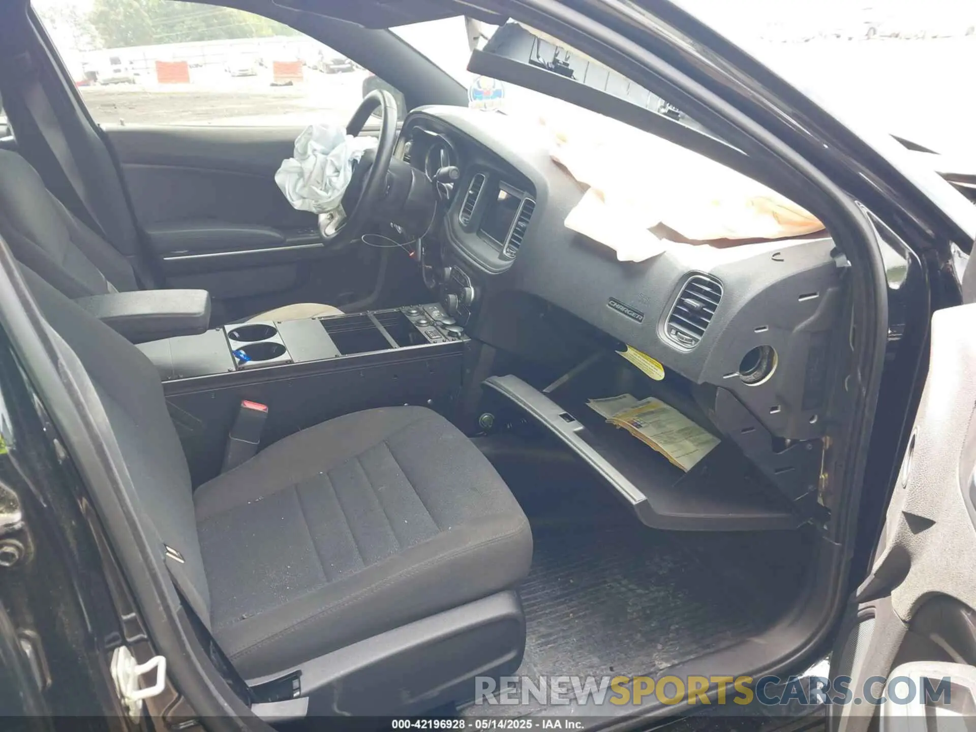 5 Photograph of a damaged car 2C3CDXAT8PH588663 DODGE CHARGER 2023