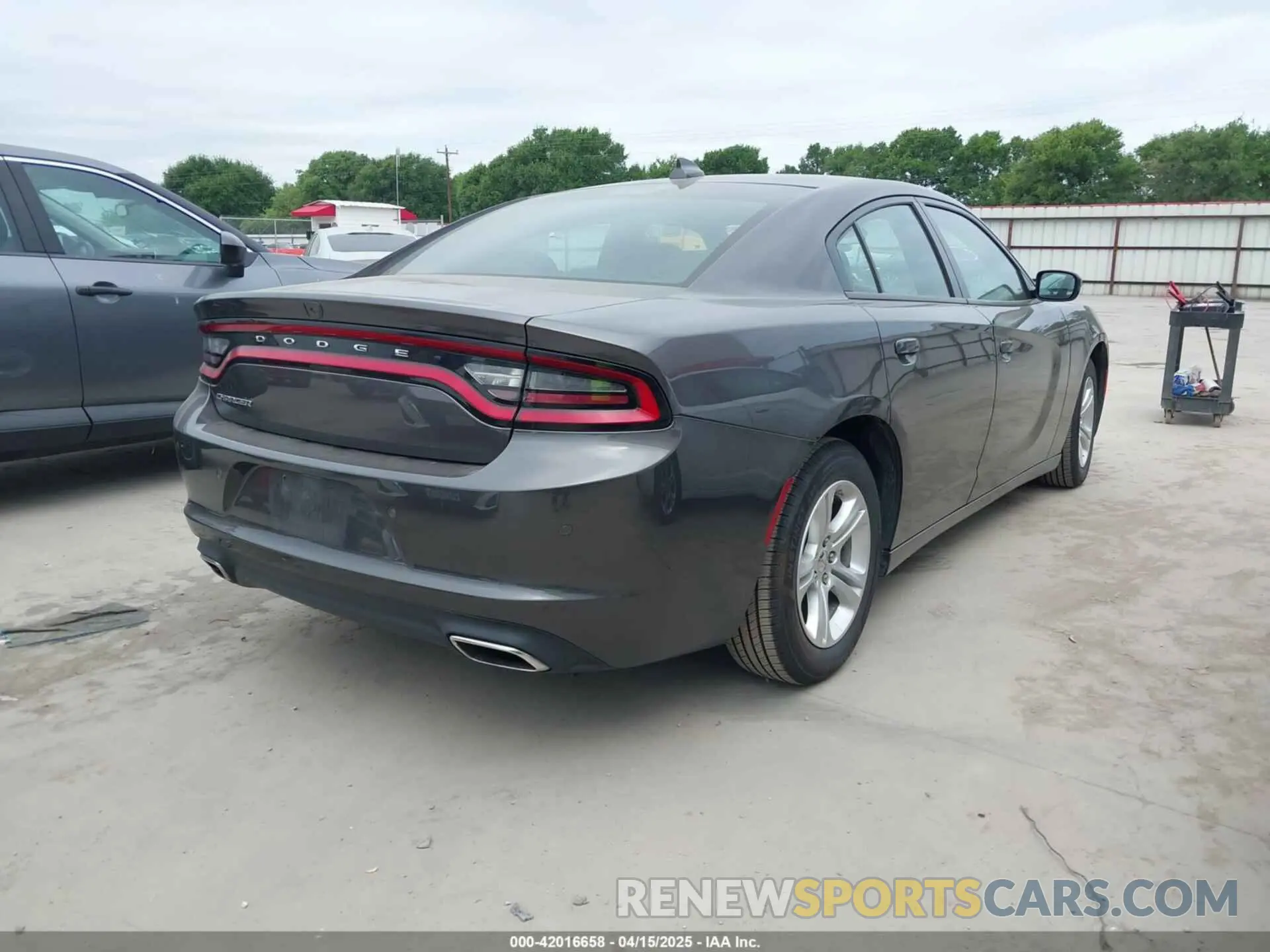 4 Photograph of a damaged car 2C3CDXBG2PH530095 DODGE CHARGER 2023