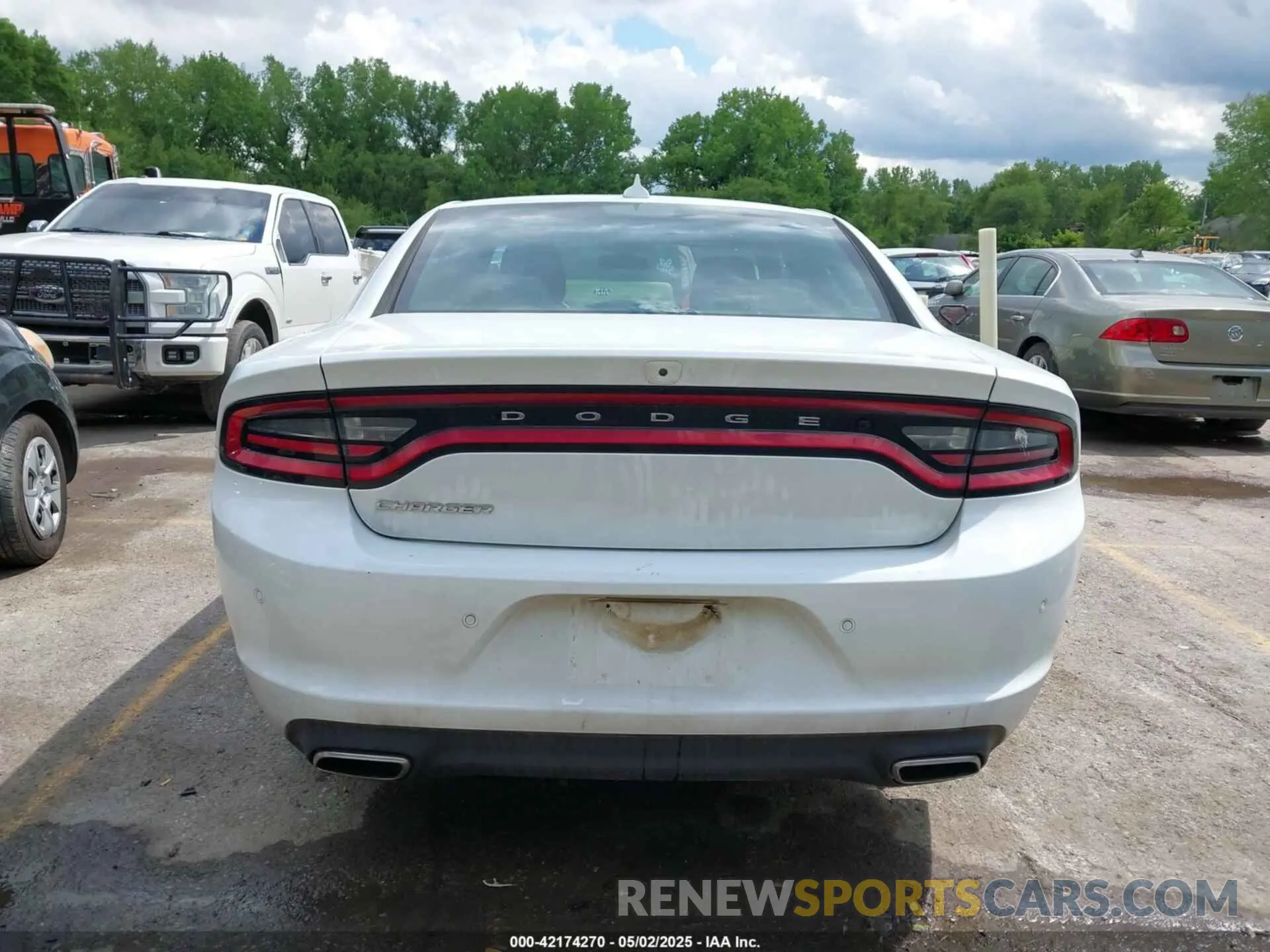 16 Photograph of a damaged car 2C3CDXBG3PH518747 DODGE CHARGER 2023