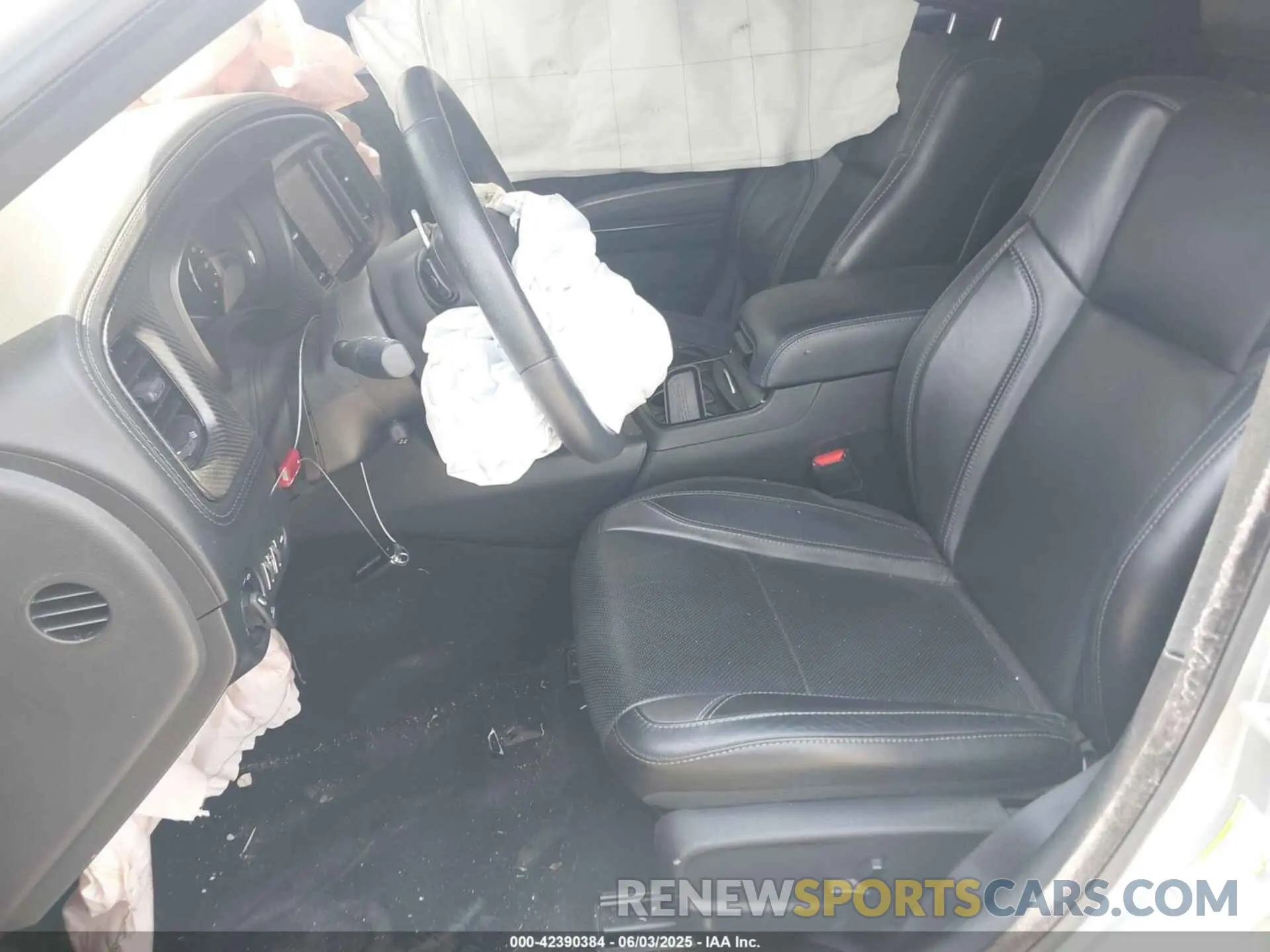 5 Photograph of a damaged car 2C3CDXBGXPH532113 DODGE CHARGER 2023