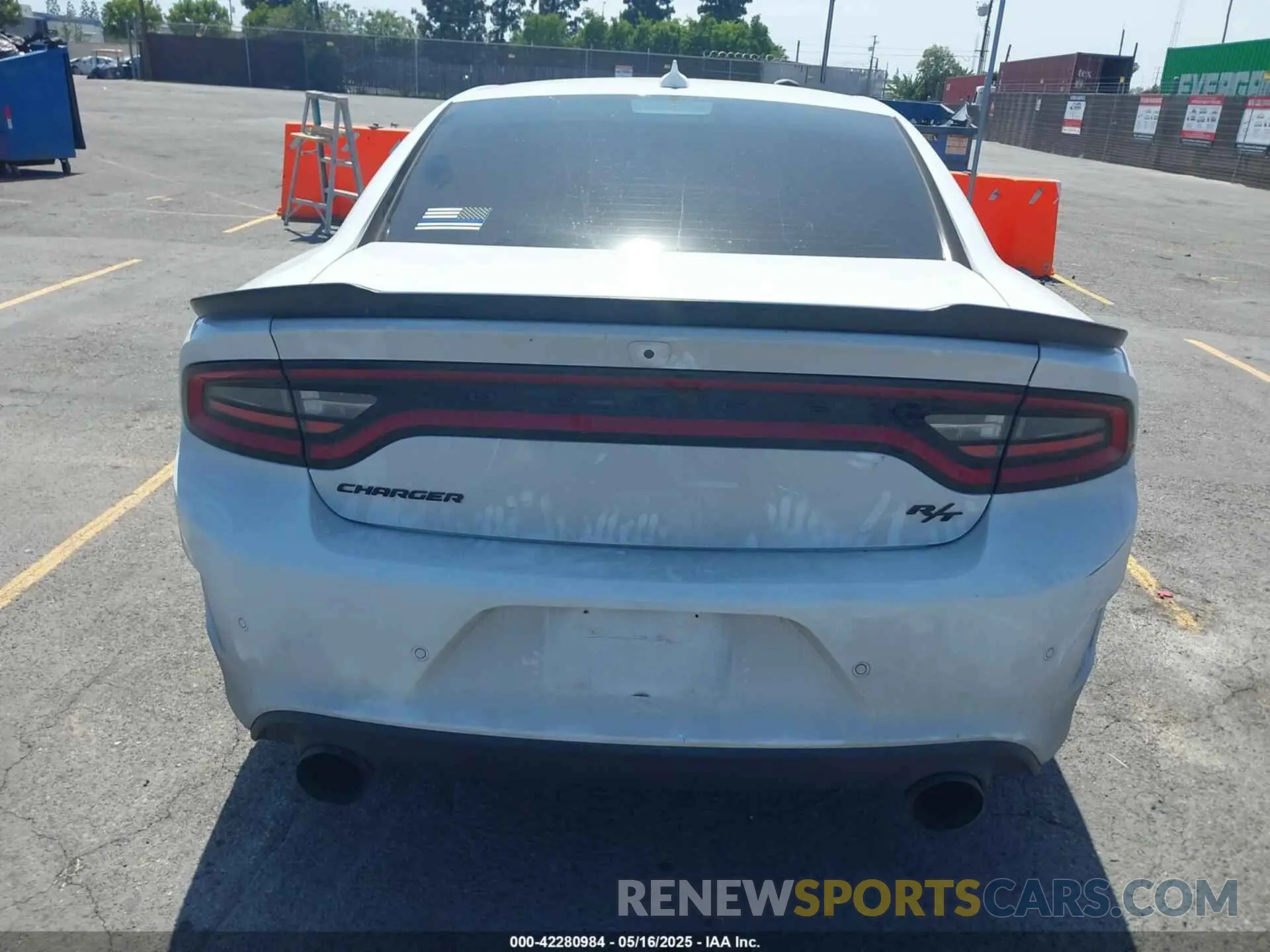 16 Photograph of a damaged car 2C3CDXCT0PH535825 DODGE CHARGER 2023